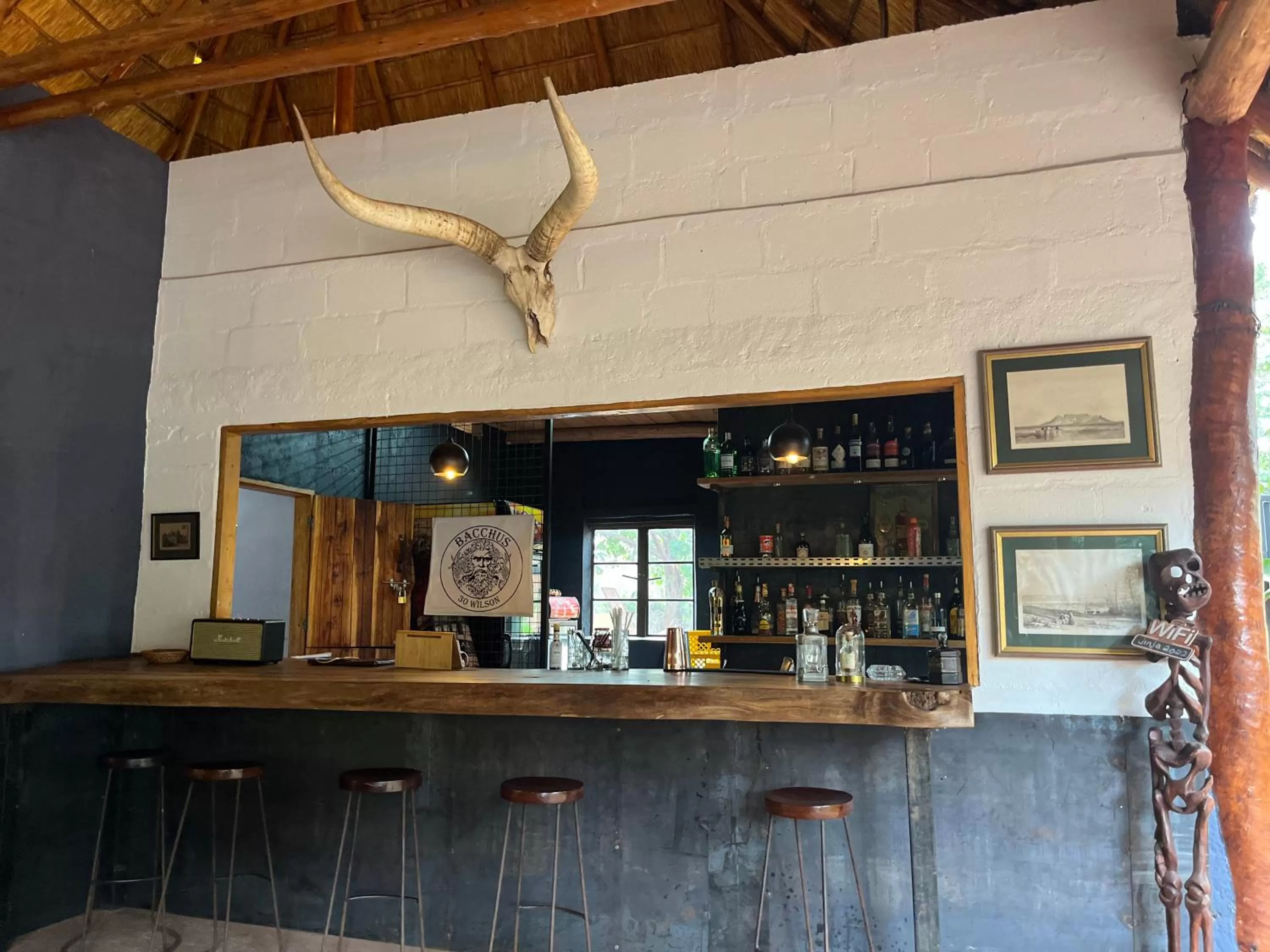 Lounge/Bar in 30 Wilson