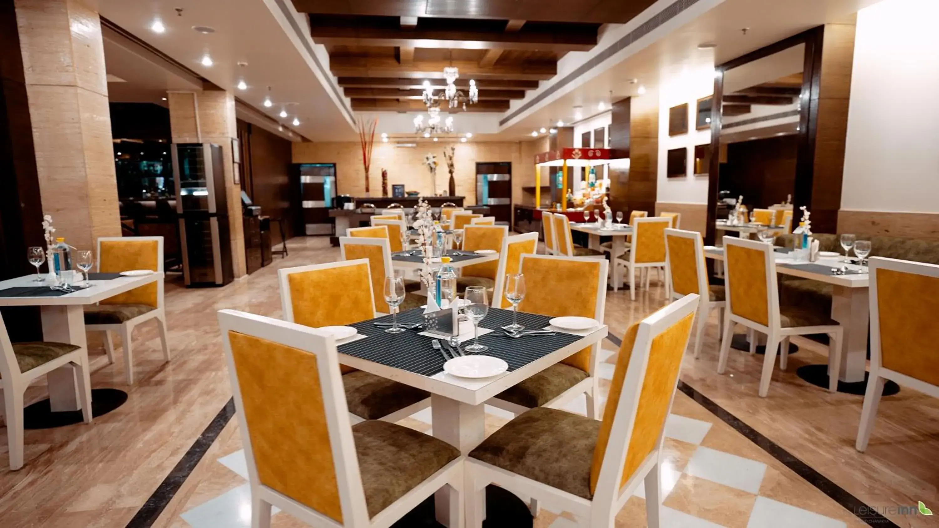 Restaurant/Places to Eat in Leisure Inn Grand Chanakya