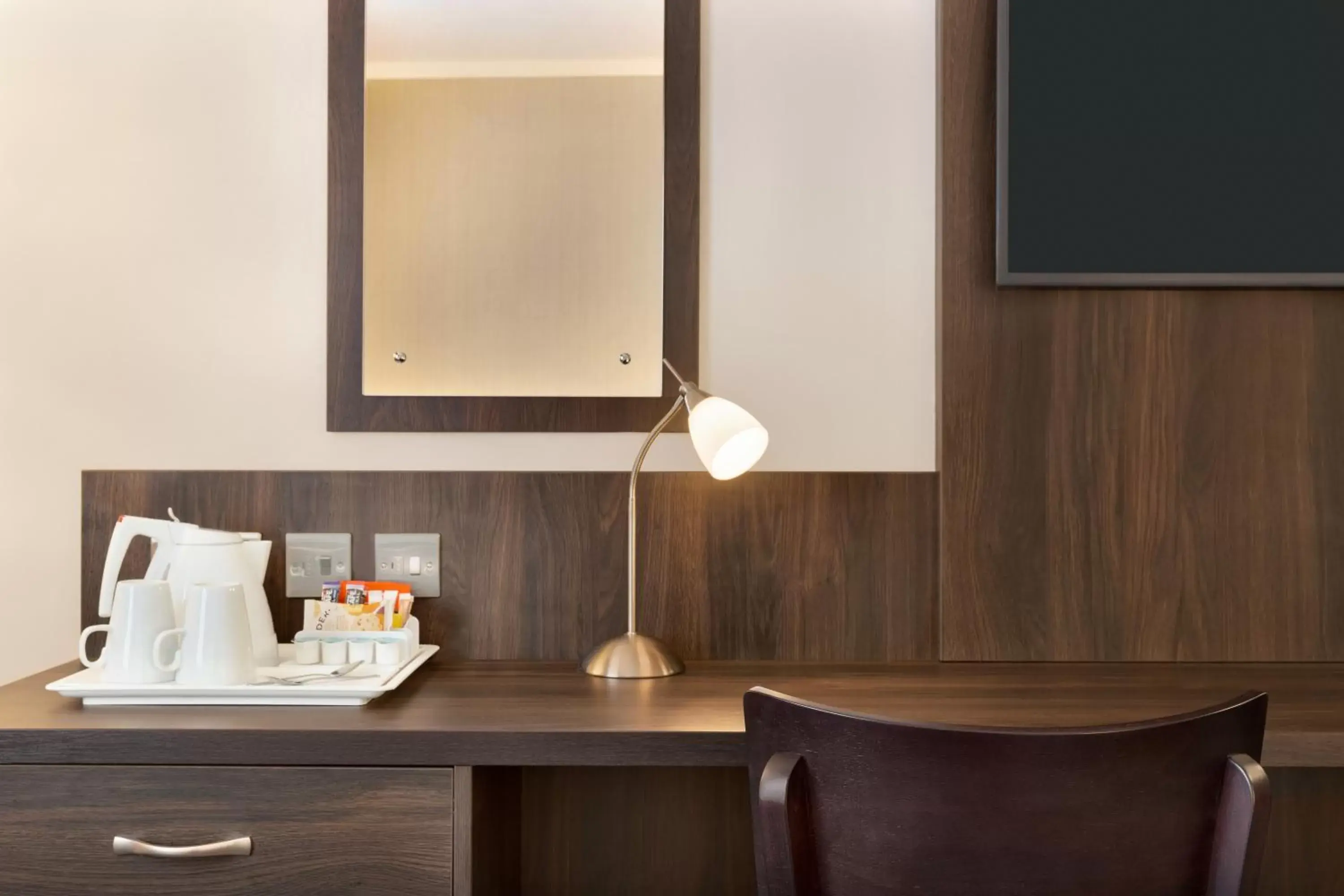 Twin Room in Ramada Bristol West Twin Room in Ramada Bristol West