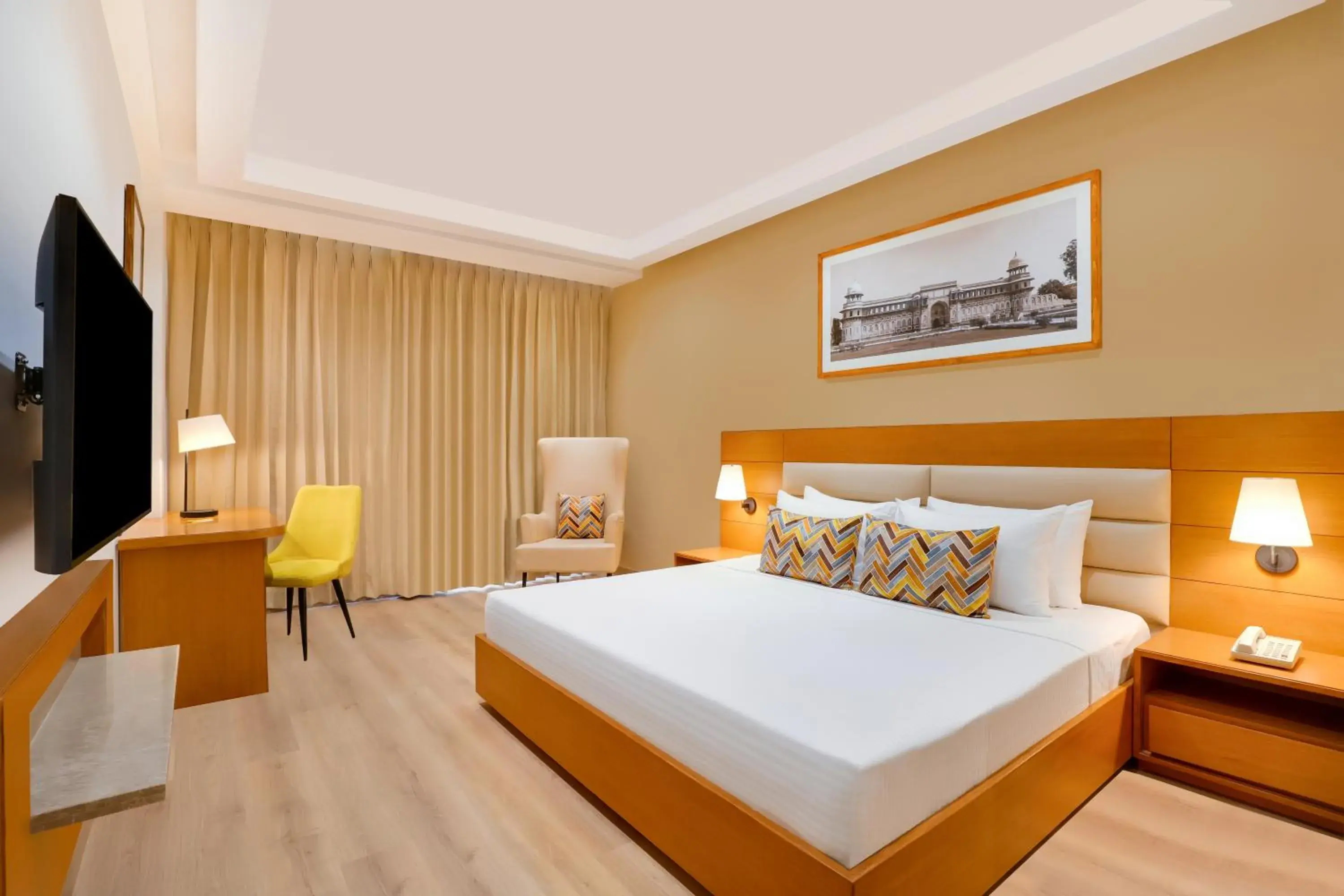 Bedroom, Bed in Lemon Tree Hotel Agra