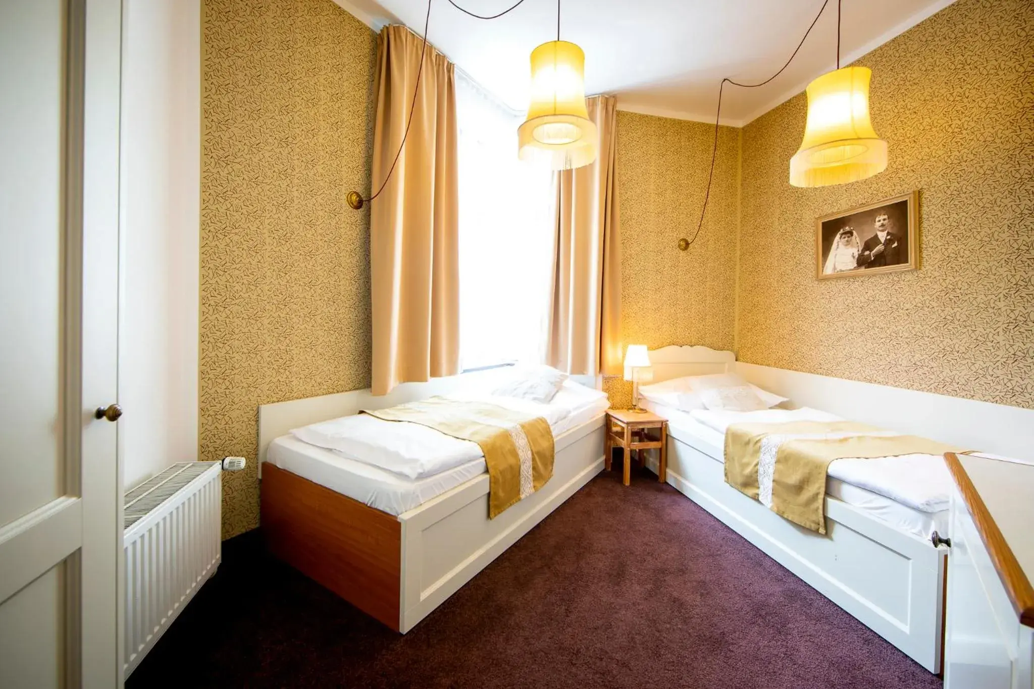 Bed in Hotel Amadeus