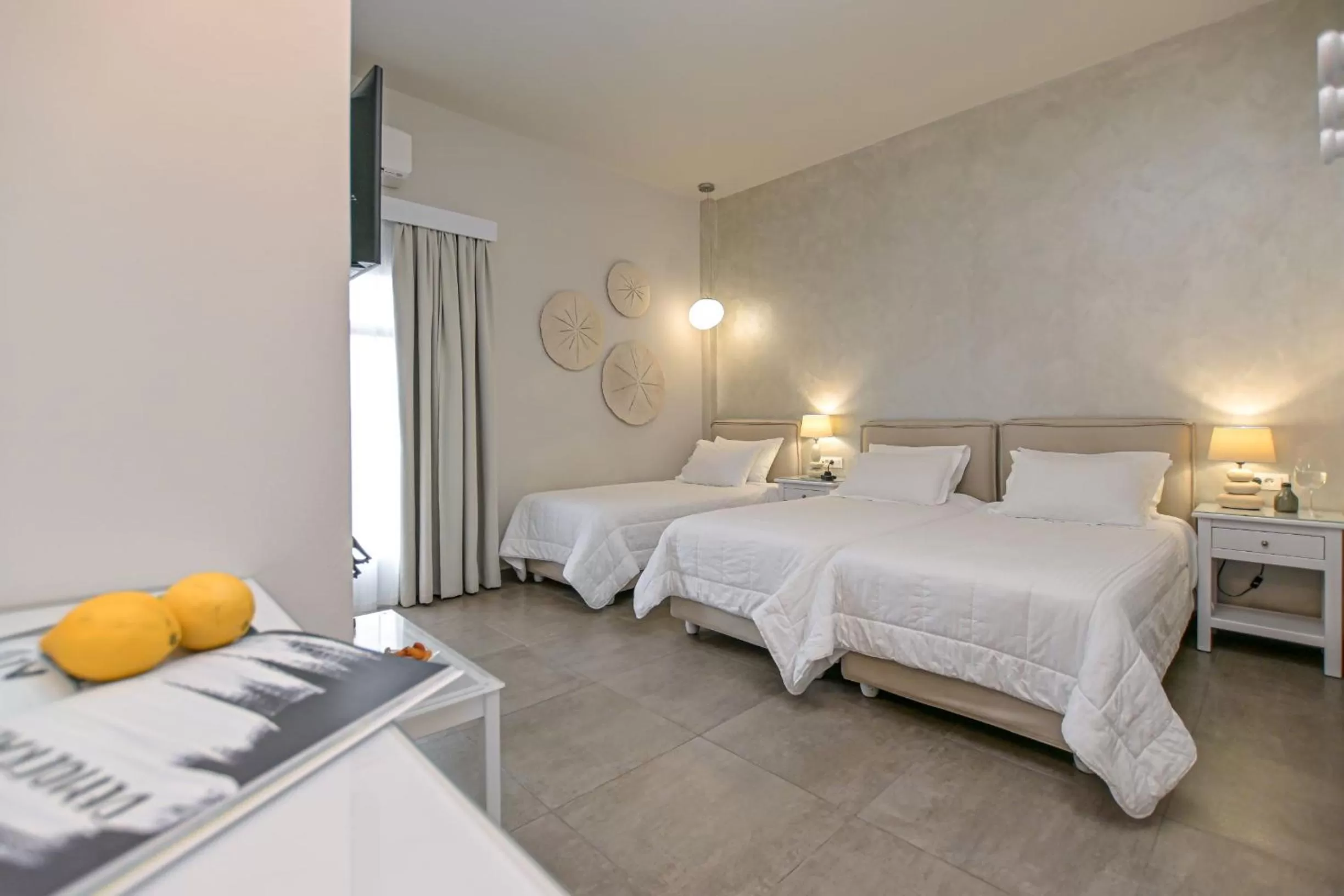 Property building, Bed in Hotel Grotta