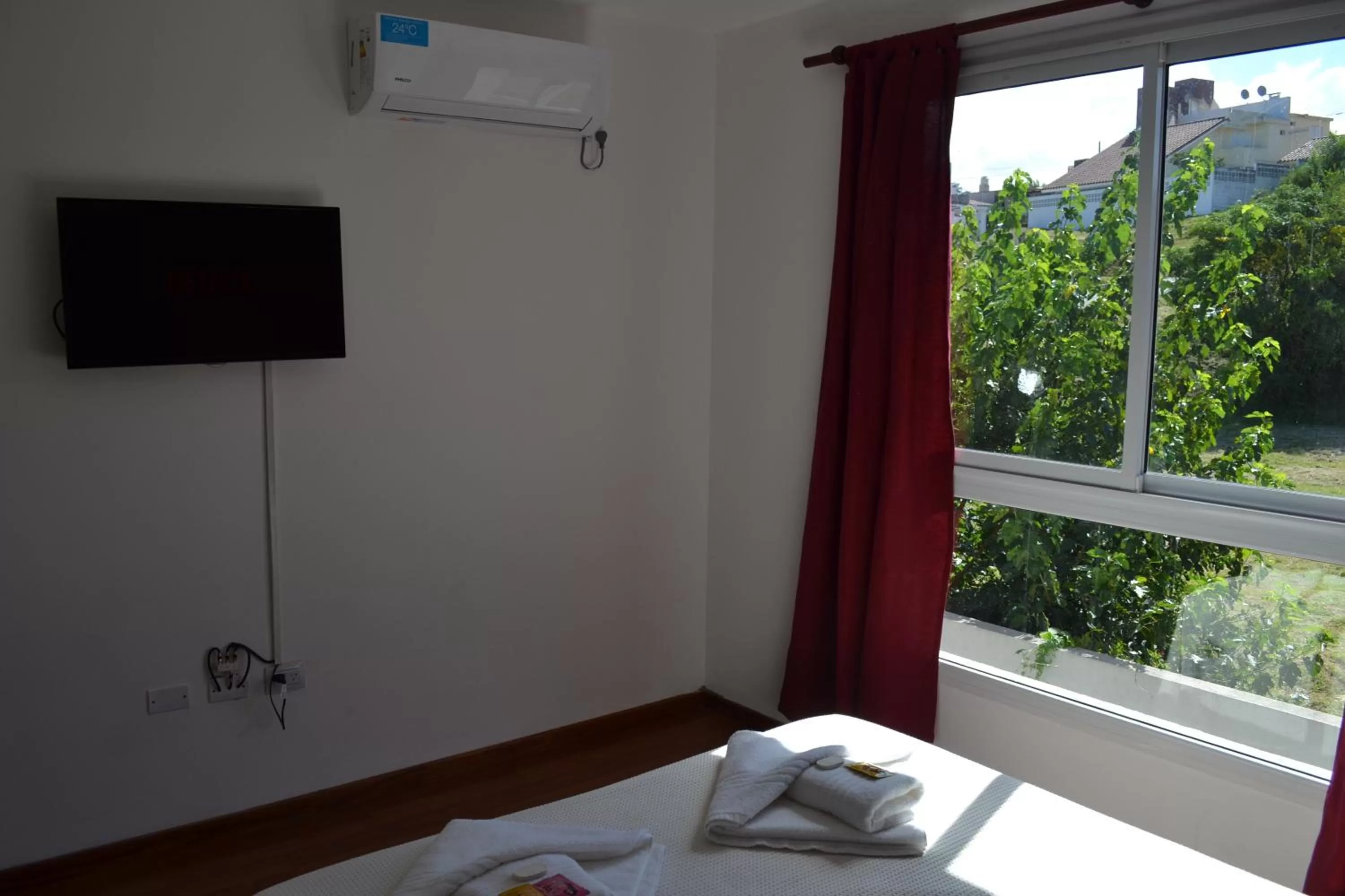 TV/Entertainment Center in Apart Porto del Sol by CPH