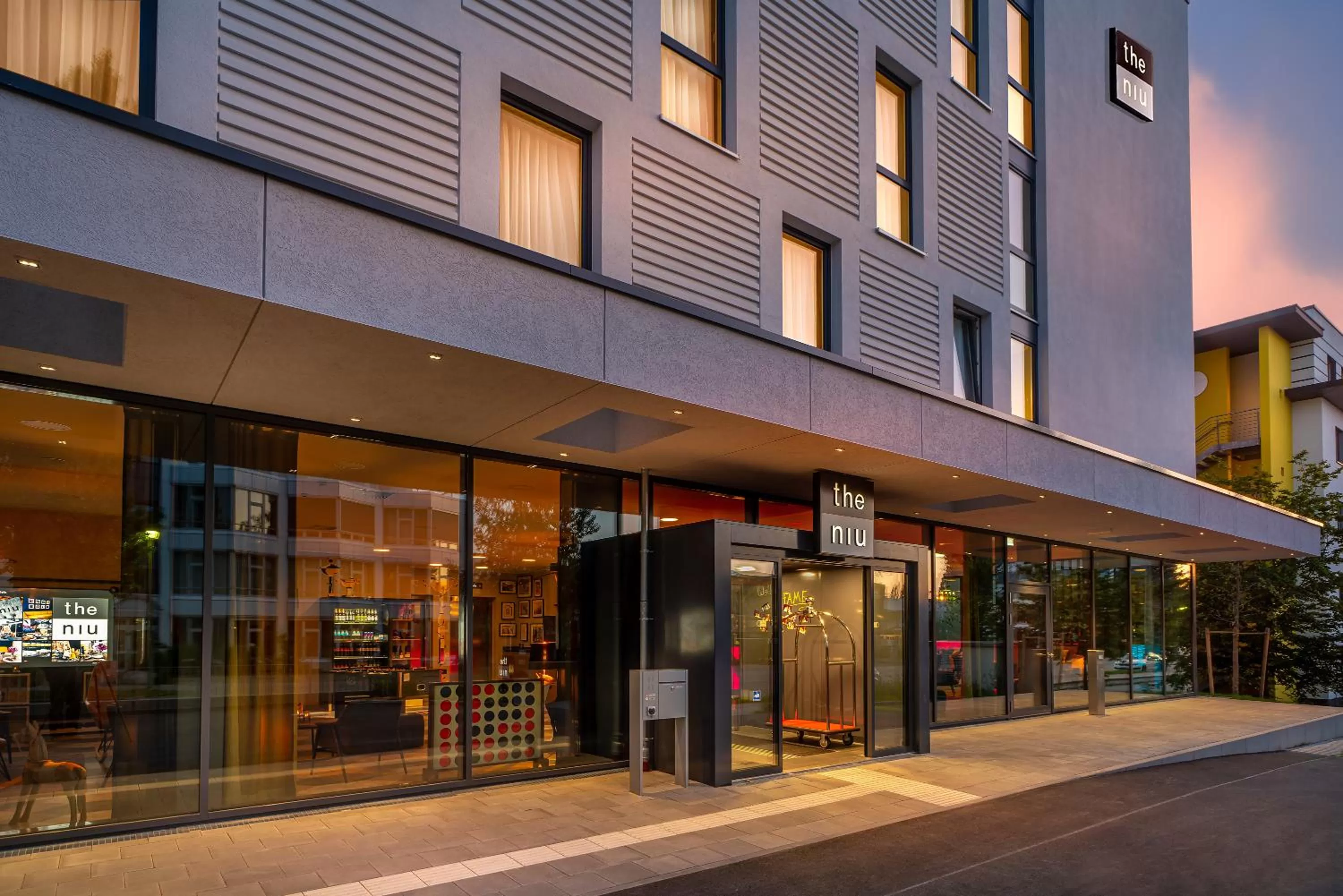 Facade/entrance in Holiday Inn - the niu, Fury Aschheim Messe by IHG