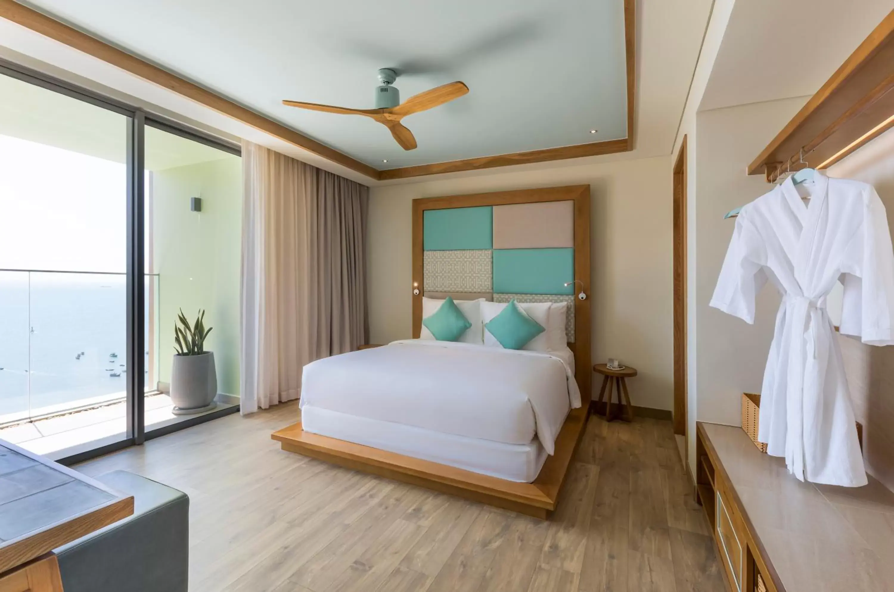 Photo of the whole room, Bed in Fusion Suites Vung Tau