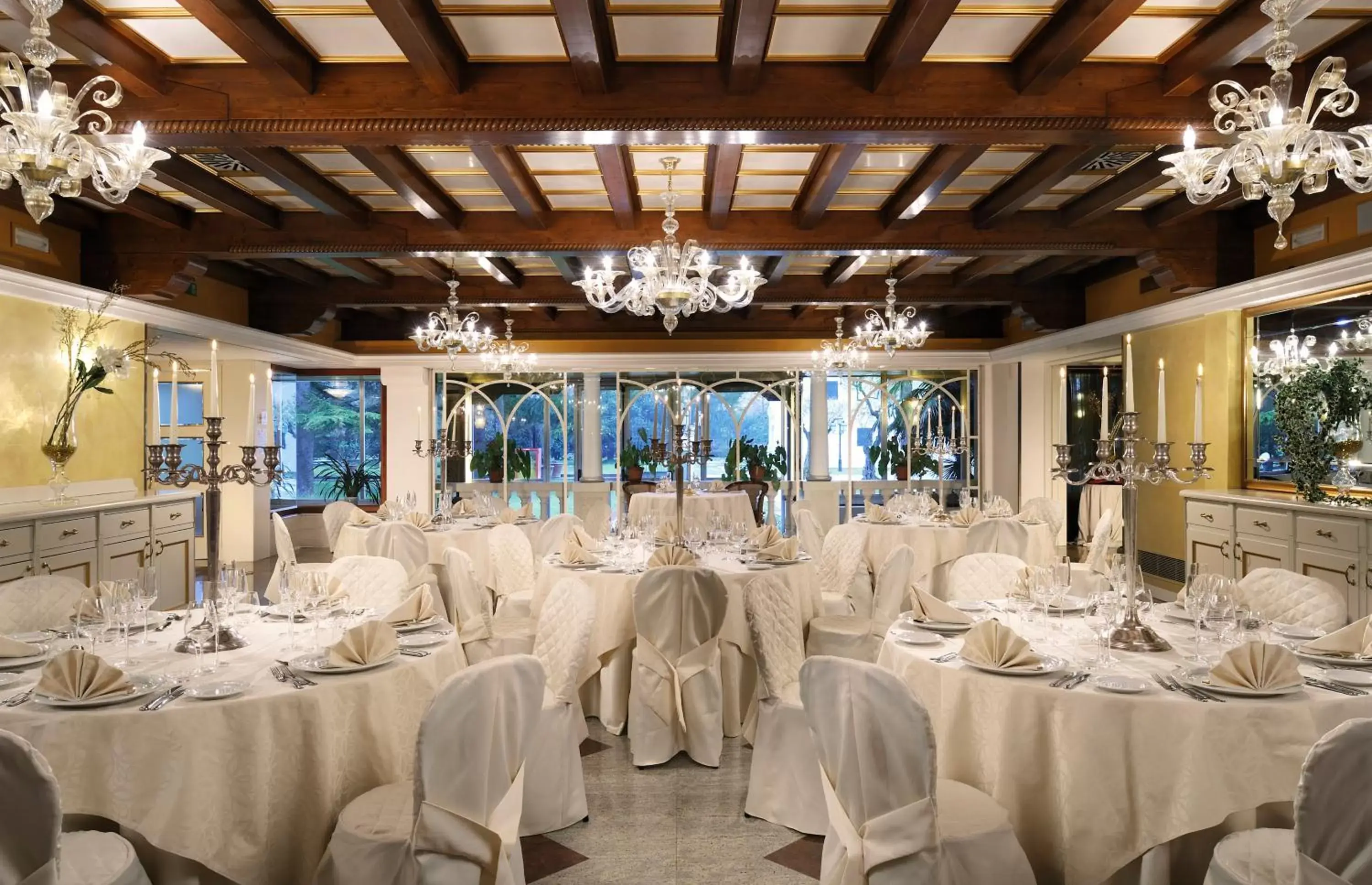 Banquet/Function facilities, Banquet Facilities in Villa Fiorita