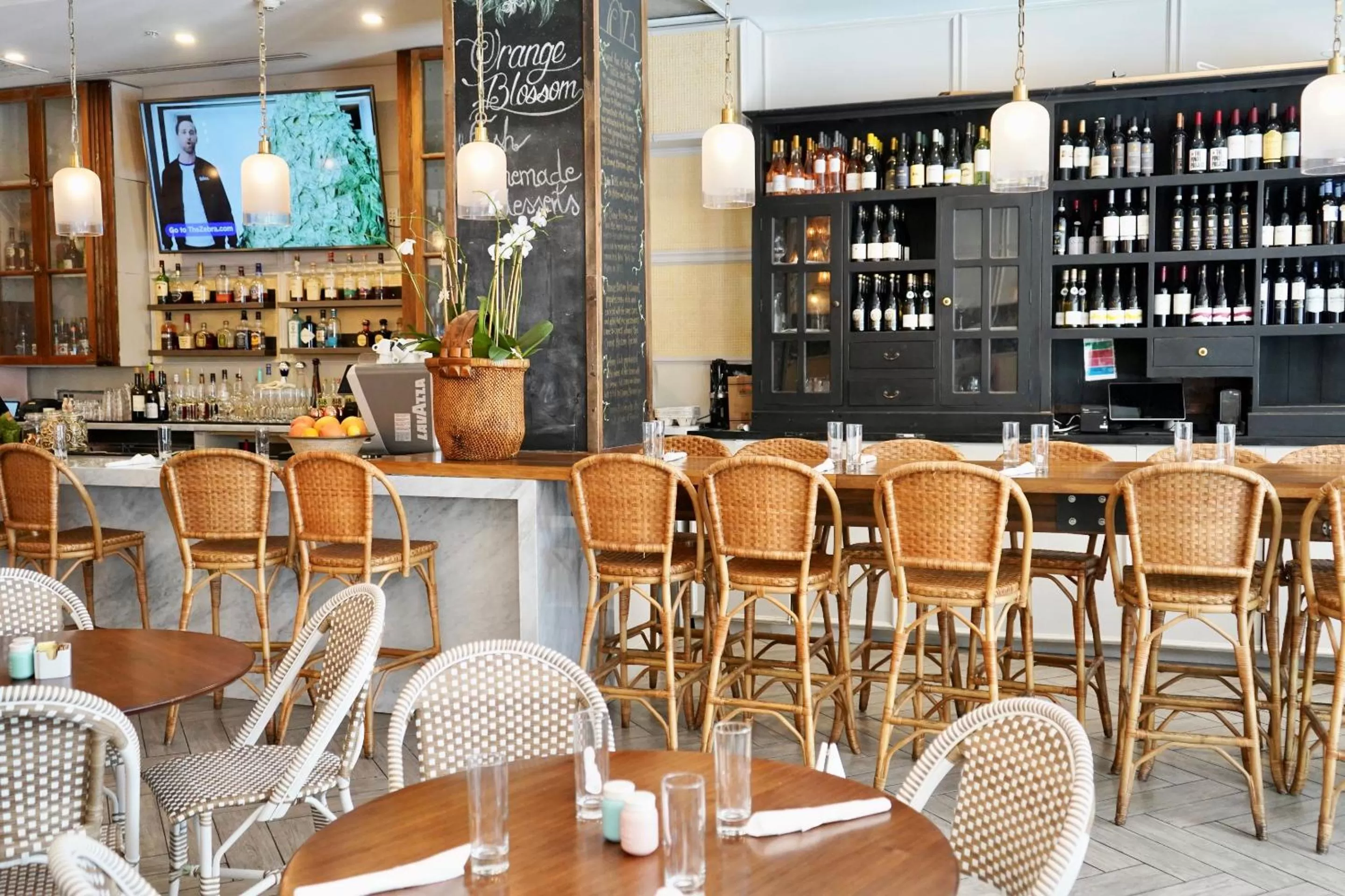 Restaurant/places to eat in South Beach Hotel