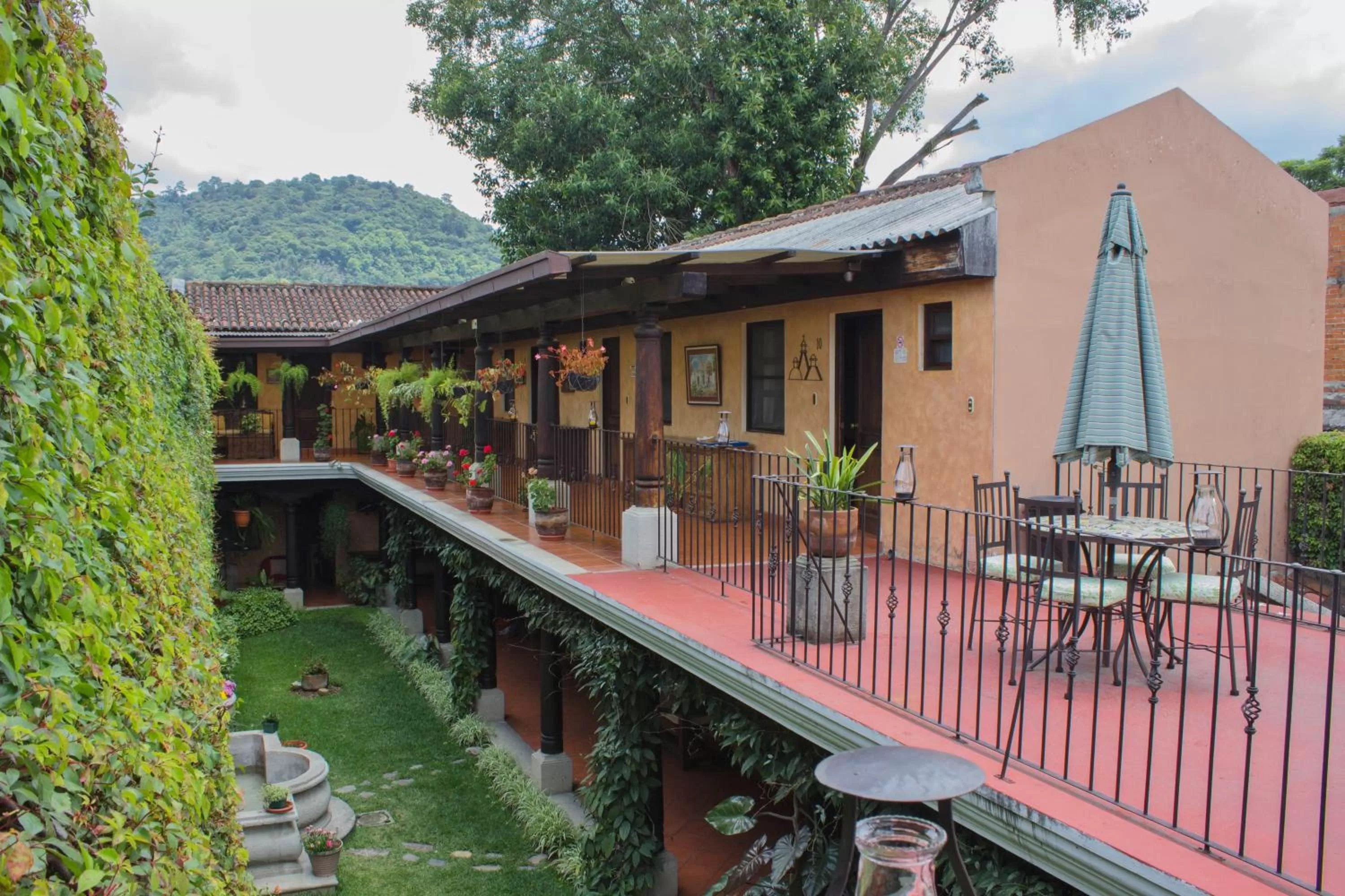 Garden view in Hotel Meson del Valle by AHS