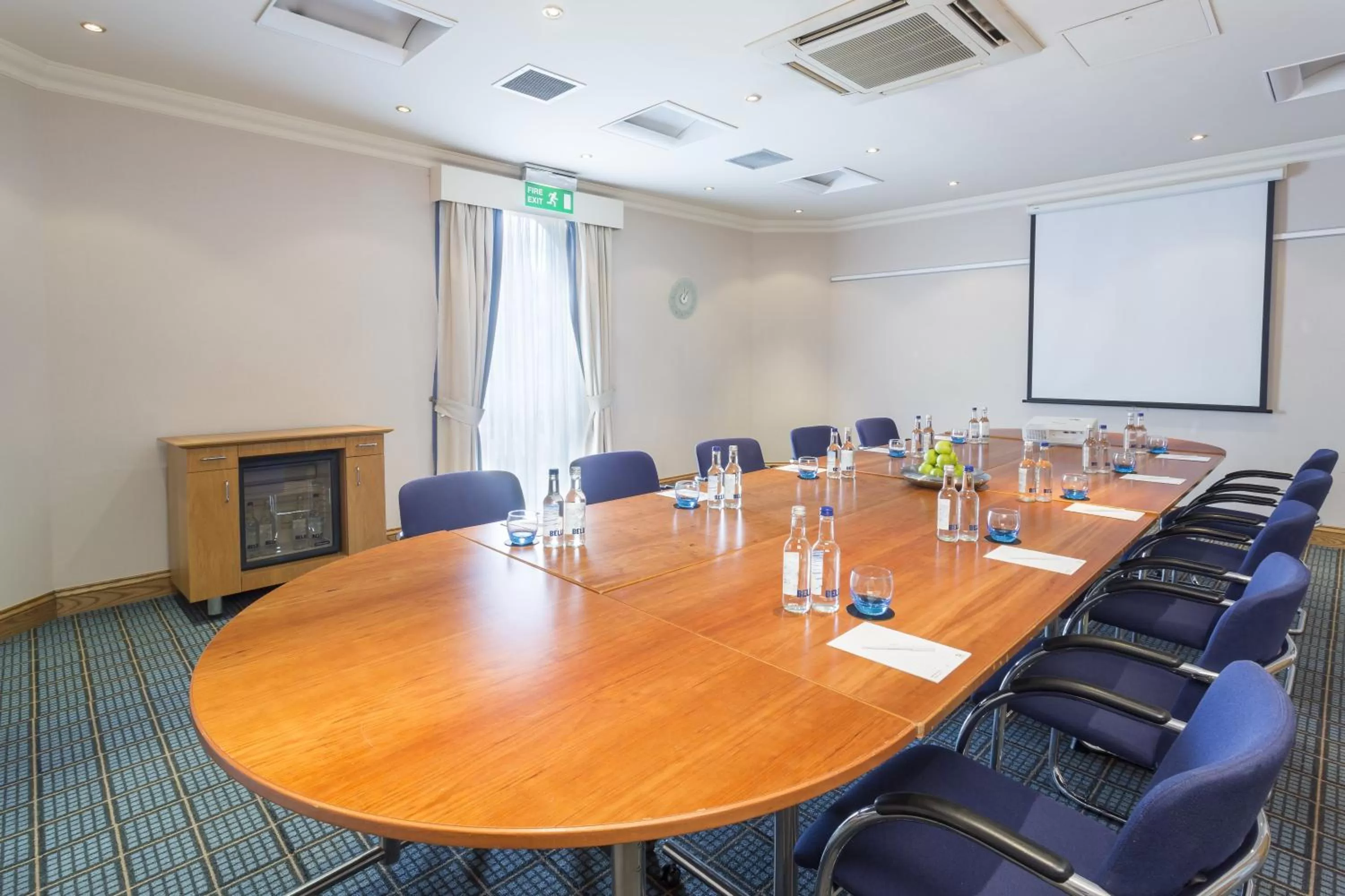 Meeting/conference room in Holiday Inn Rugby-Northampton M1 Jct18 by IHG