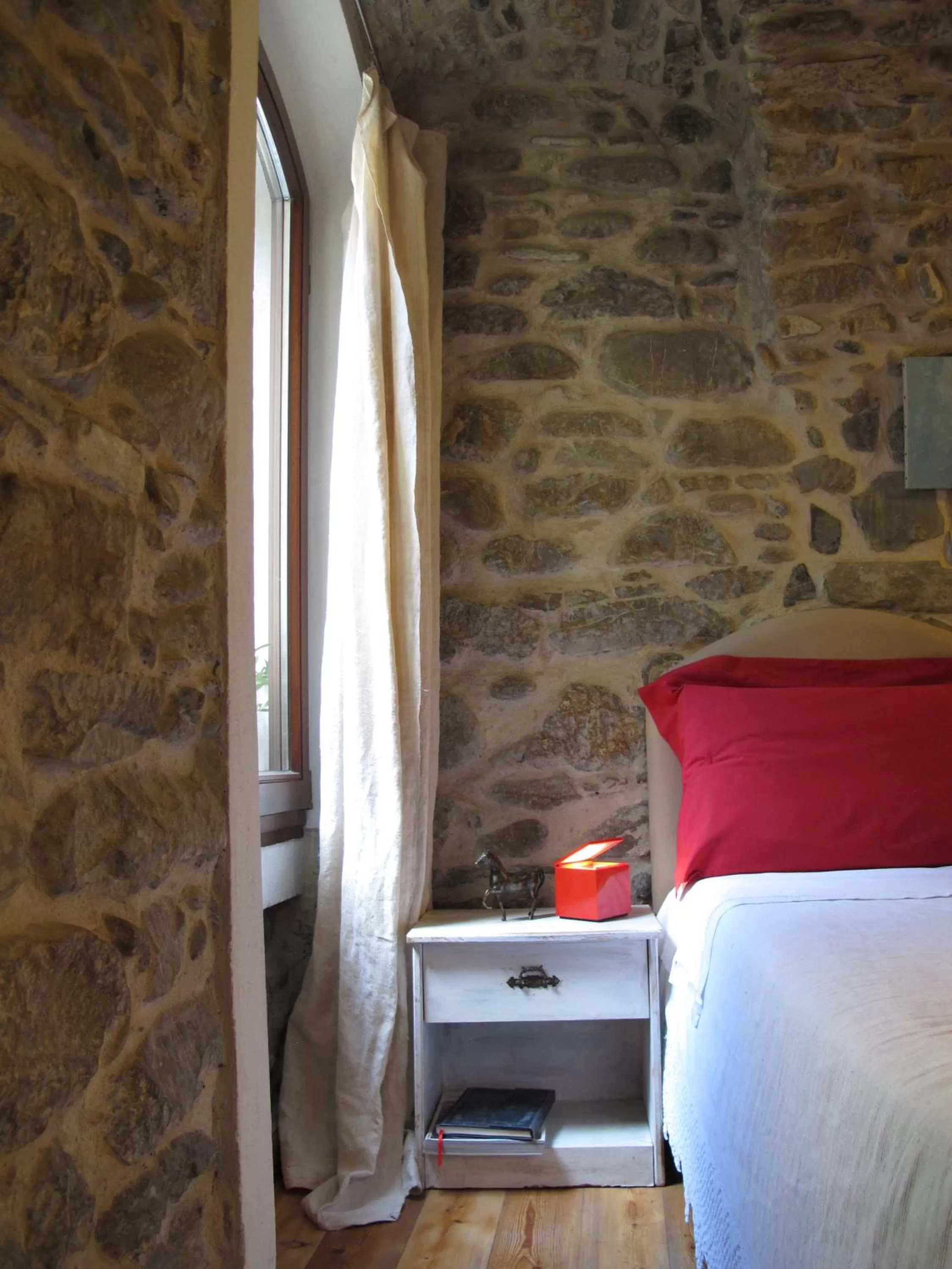 Bed in Talking Stones