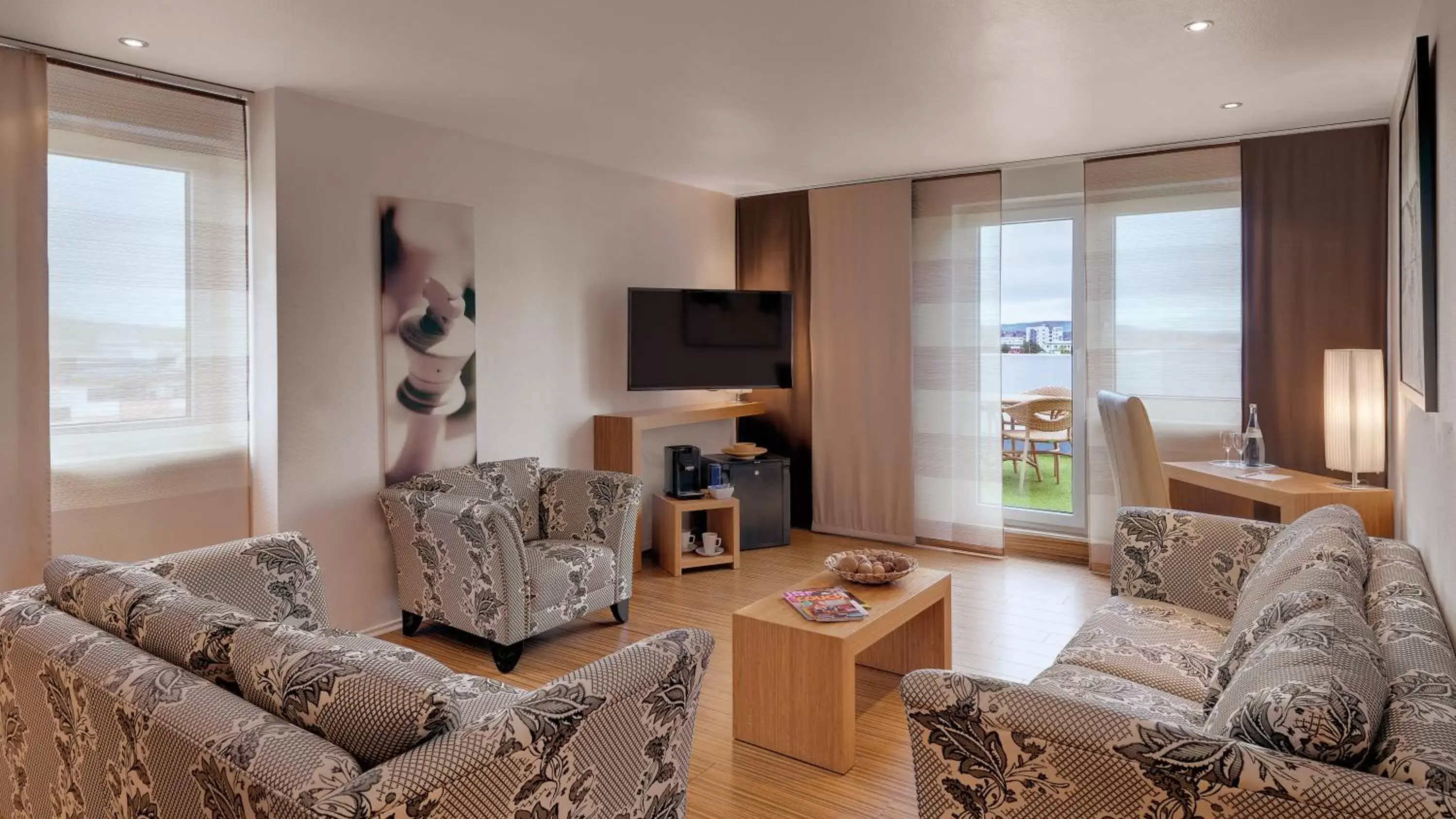 Living room, Seating Area in Hotel Newton Heilbronn