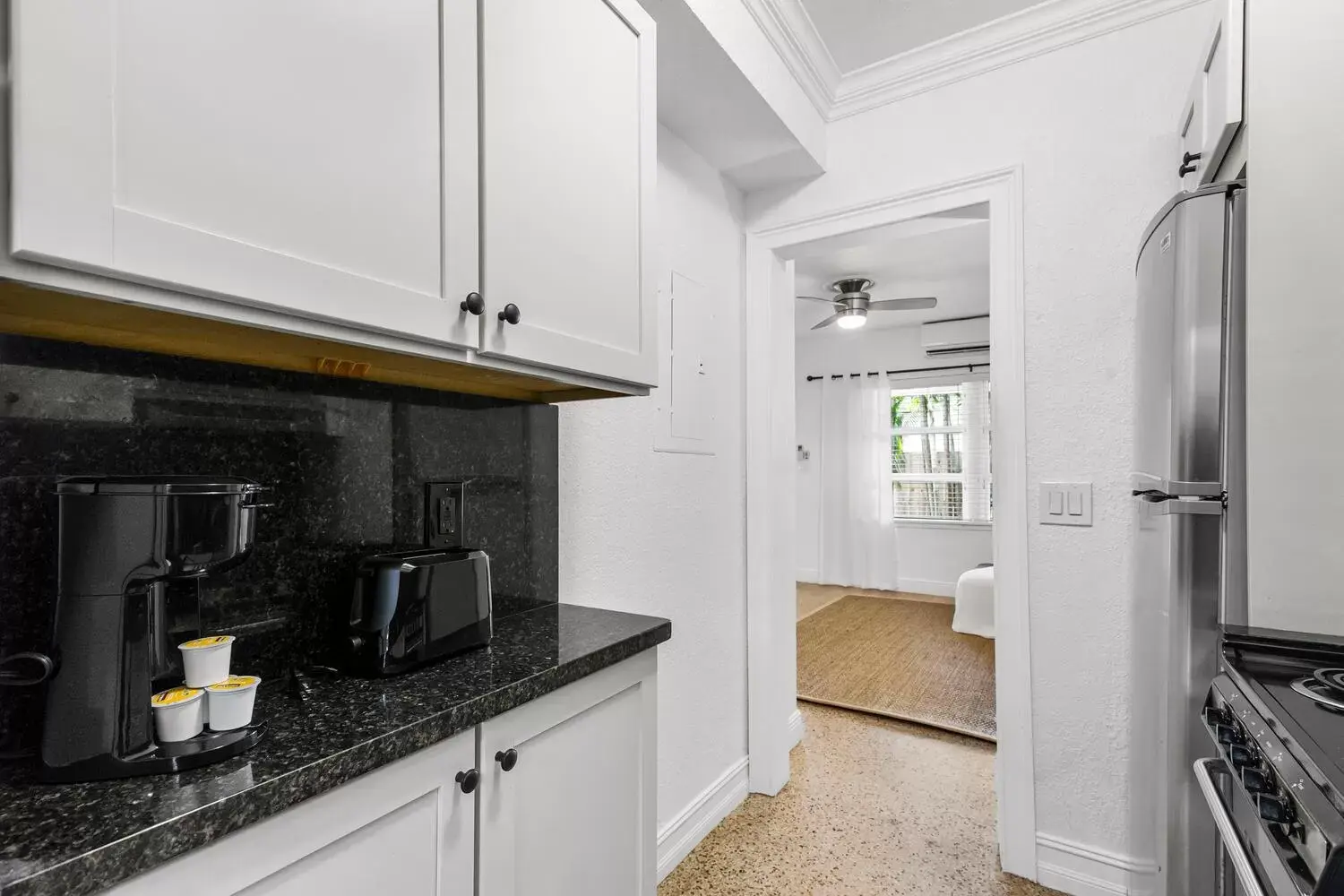 Kitchen or kitchenette, Kitchen/Kitchenette in Alani Bay Villas