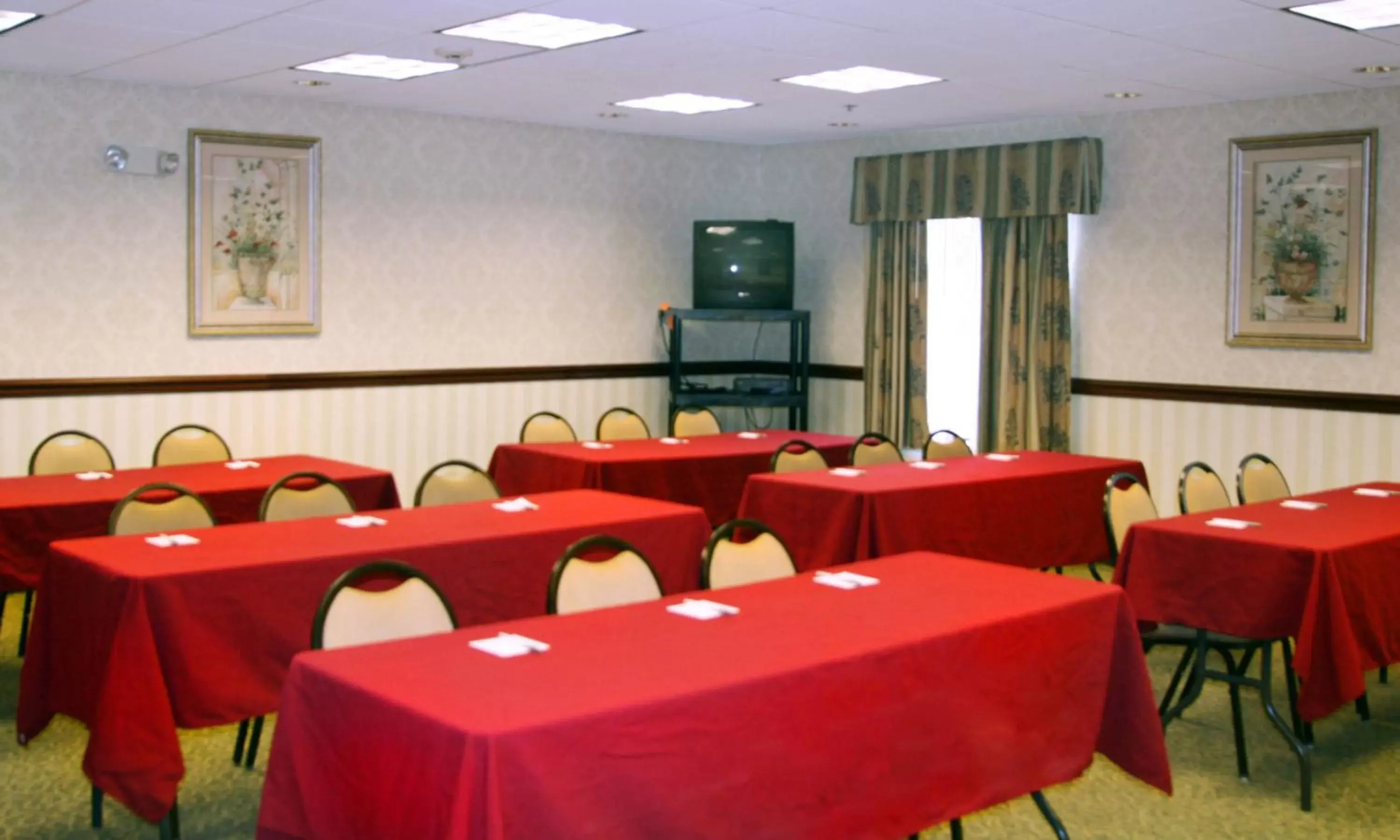 Meeting/conference room, Business Area/Conference Room in Comfort Inn