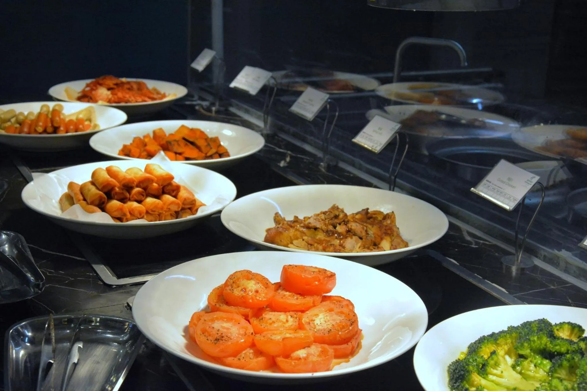 Breakfast in Junluxe Hotel Guangzhou Science City-Free Shuttle Bus Service to Guangzhou Canton Fair