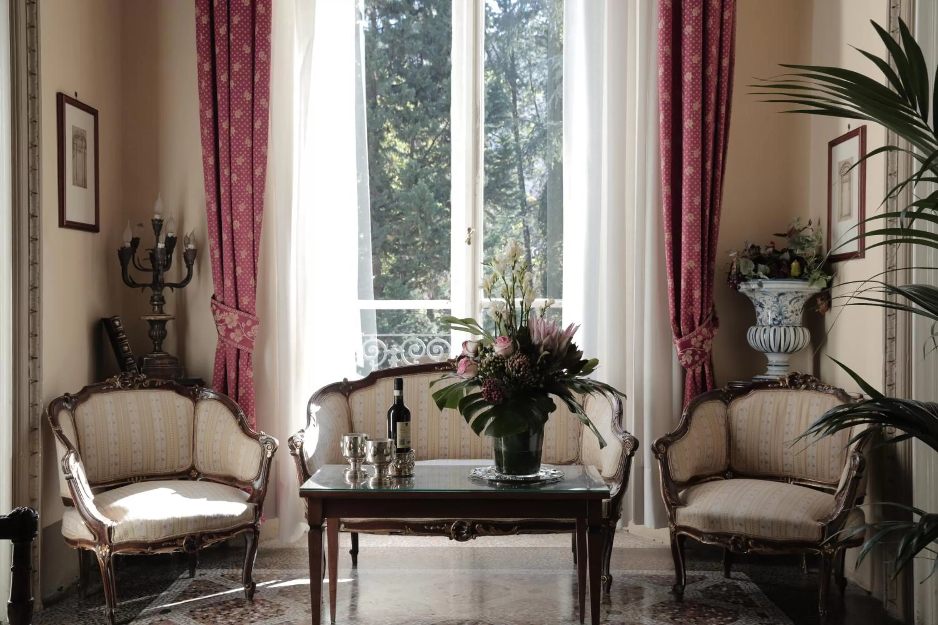 Decorative detail in Hotel Villa Liana