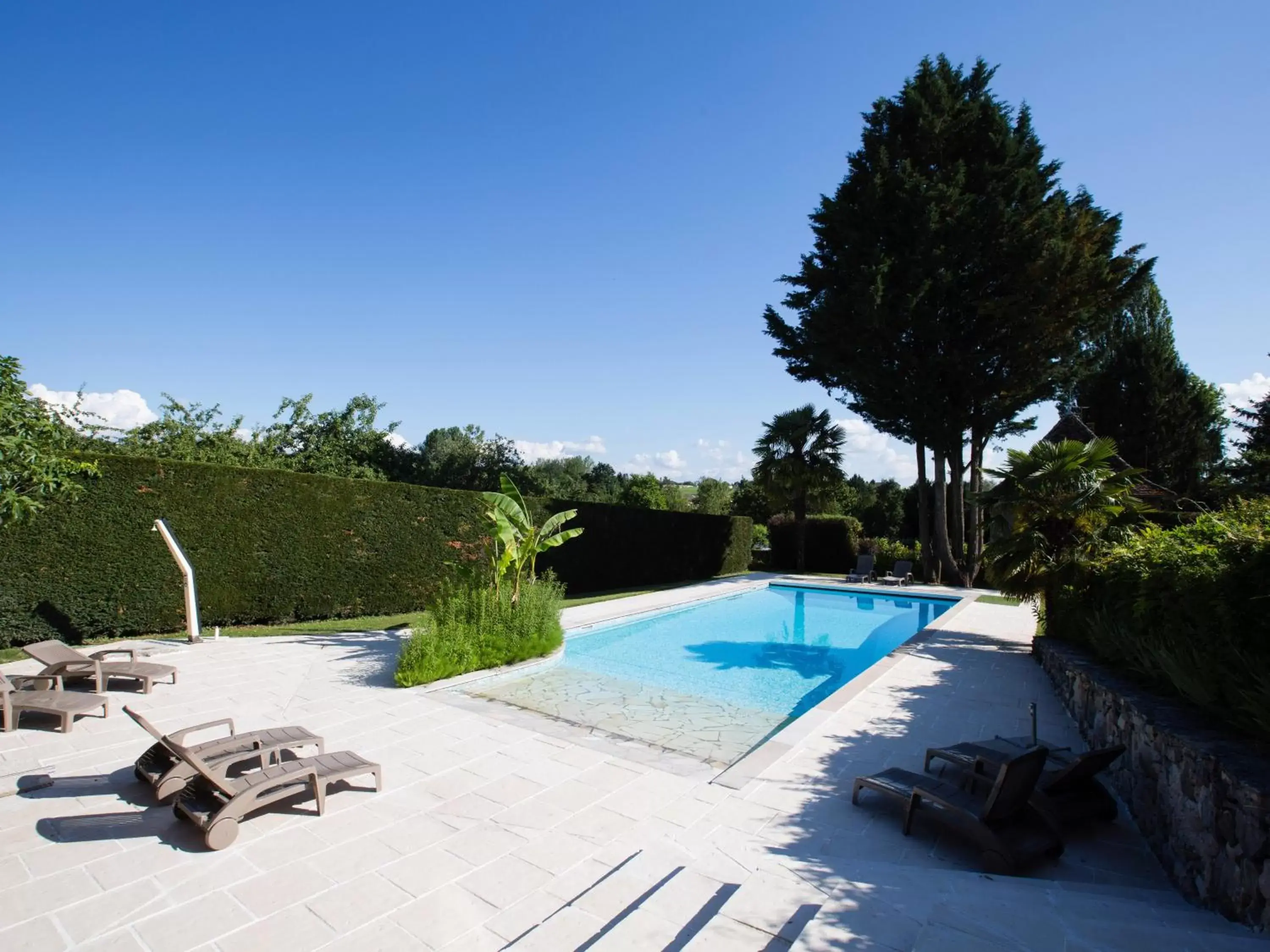 Pool view, Swimming Pool in Domaine du Manoir