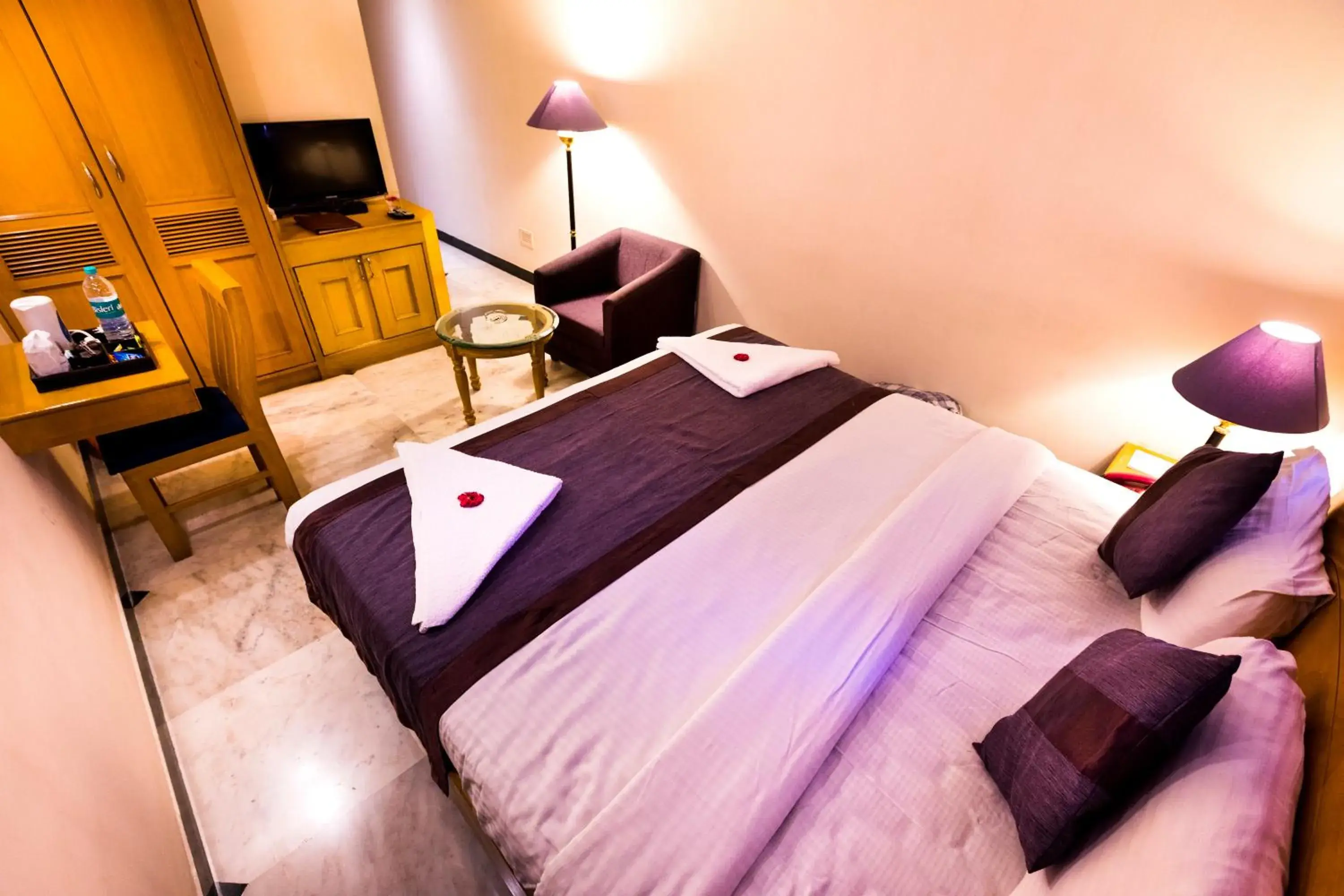 Photo of the whole room, Bed in Hotel Grand Residence Photo of the whole room, Bed in Hotel Grand Residence