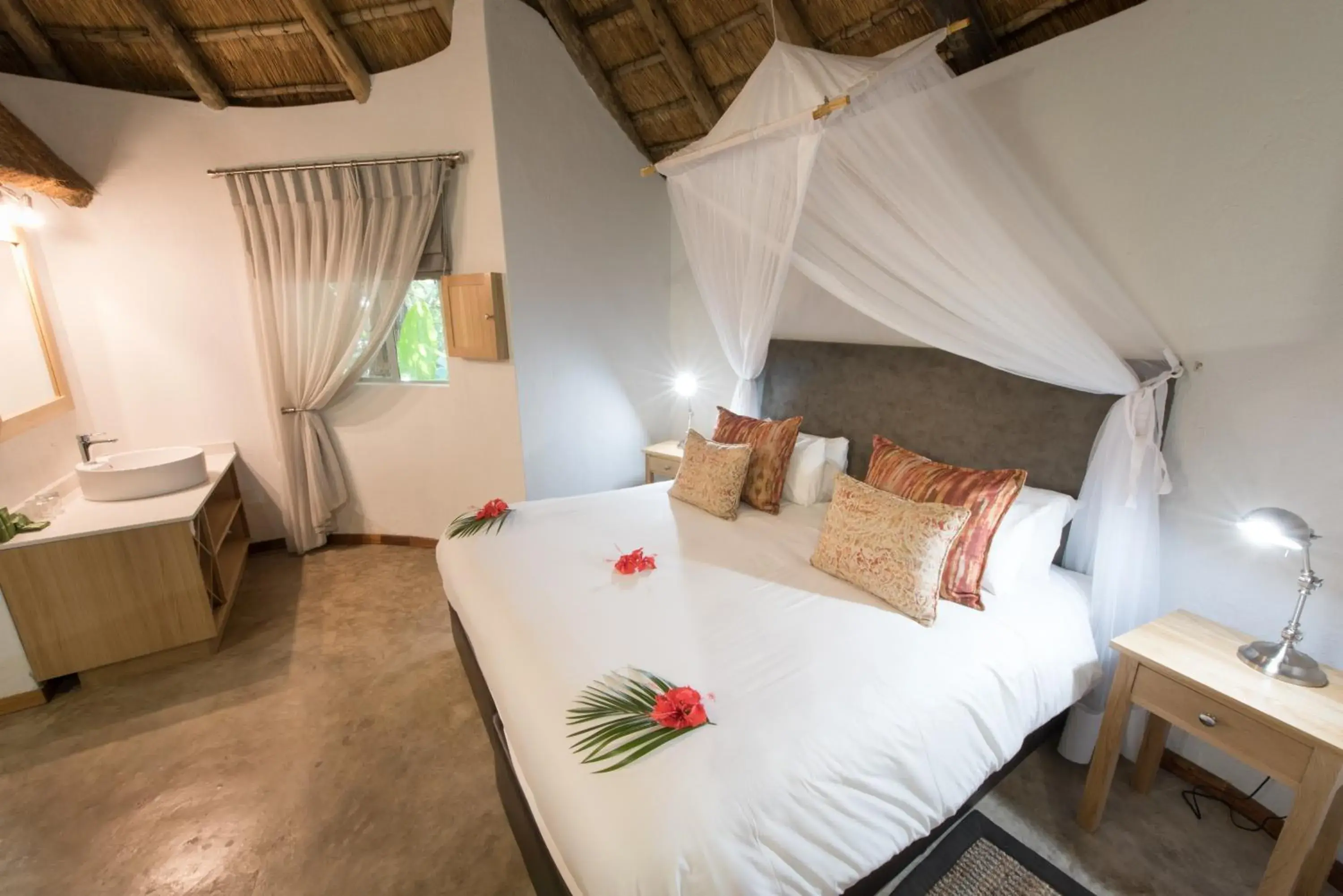 Bedroom, Bed in Sefapane Lodge and Safaris Bedroom, Bed in Sefapane Lodge and Safaris