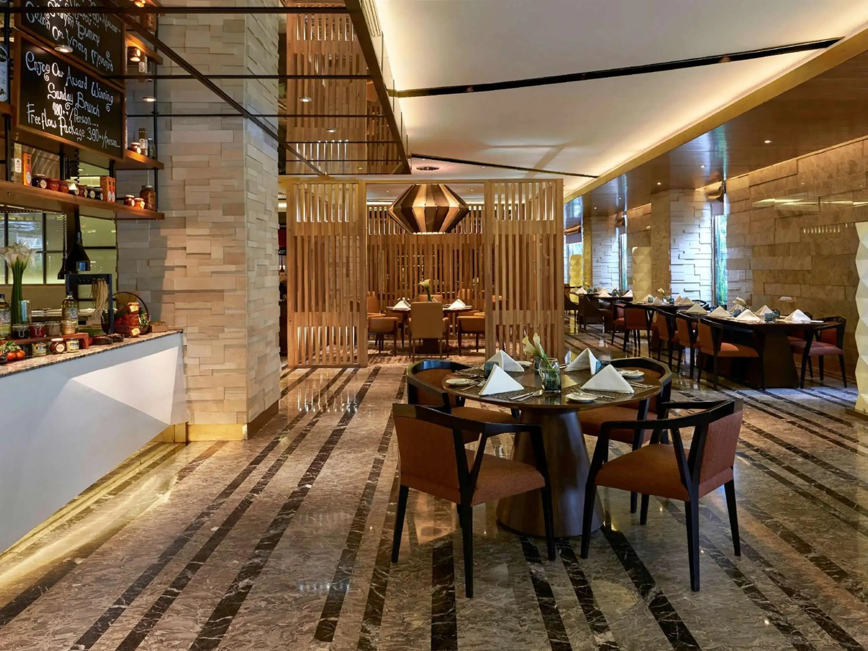 Restaurant/Places to Eat in Pullman Jakarta Indonesia