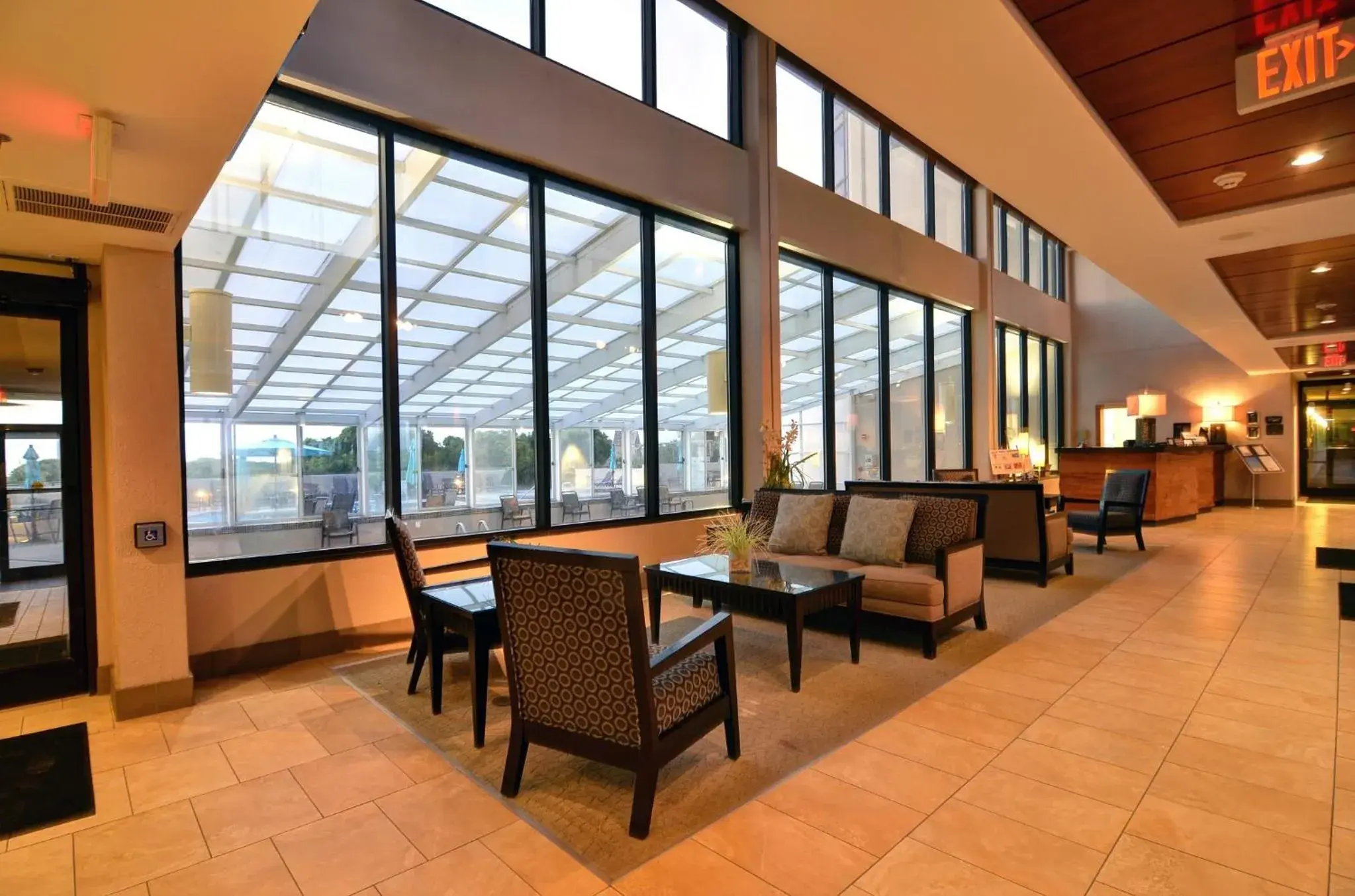 Lobby or reception, Restaurant/Places to Eat in Shell Island Resort