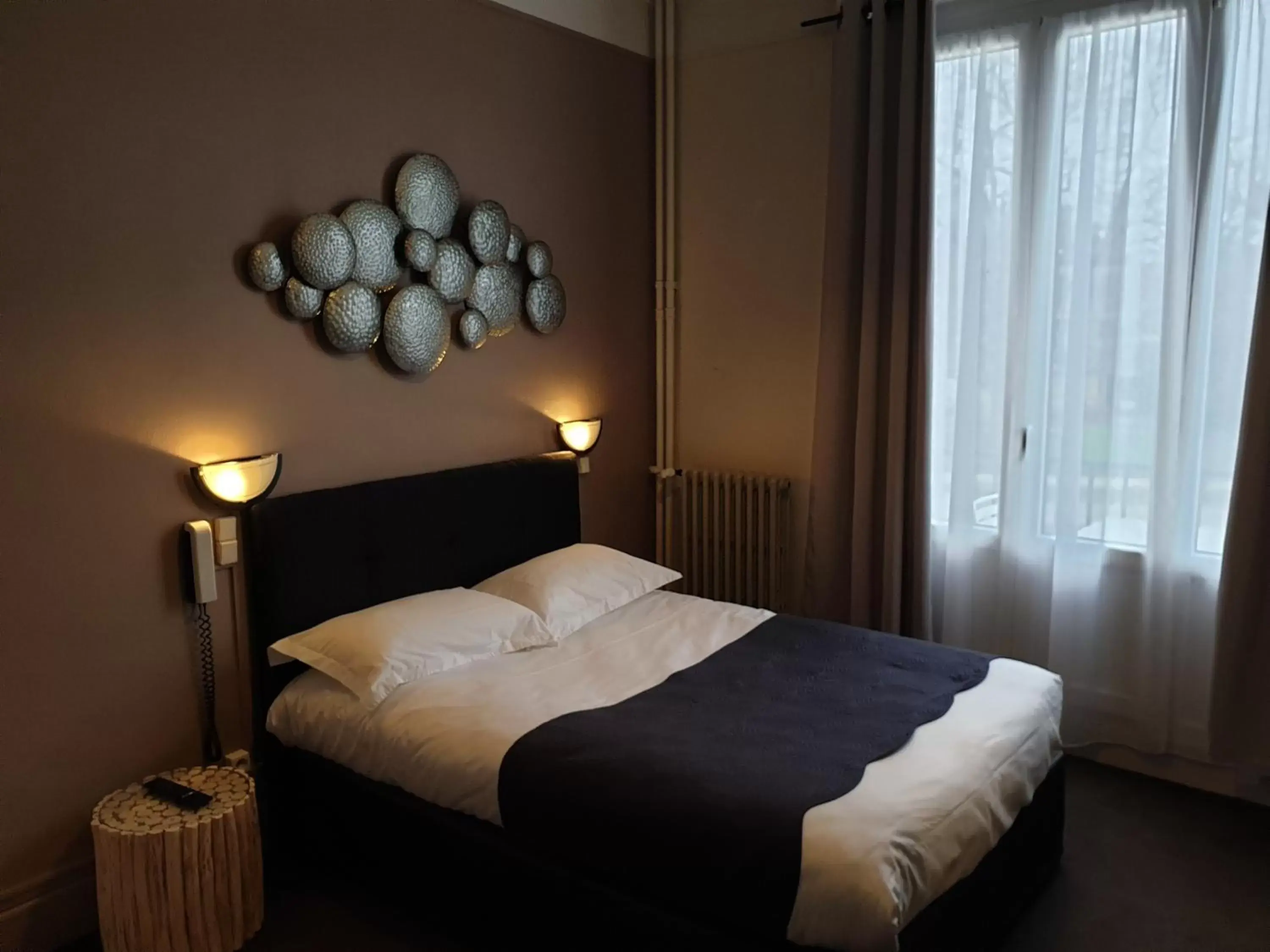 Bed in Hotel Le Splendid