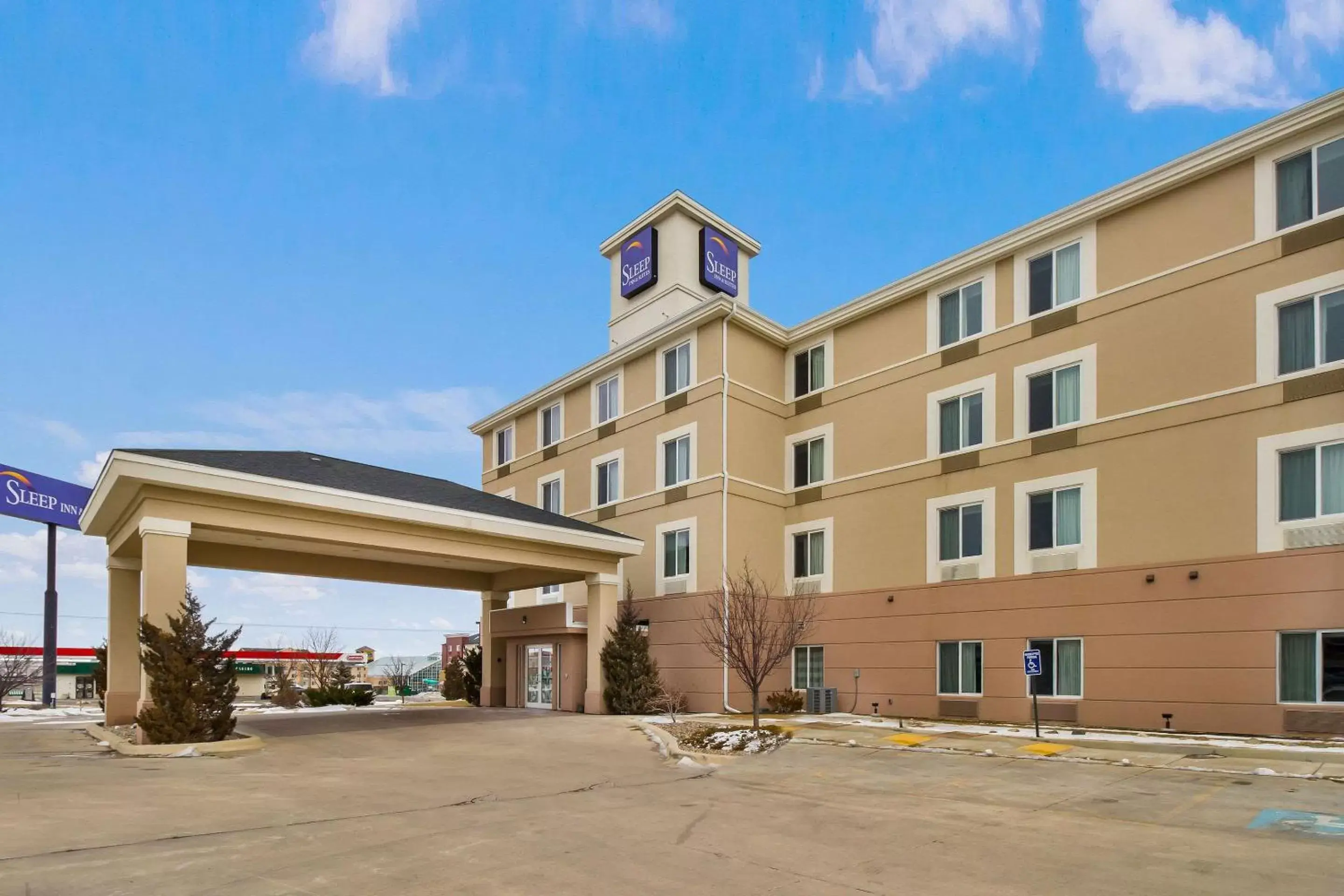 Property Building in Sleep Inn & Suites Rapid City