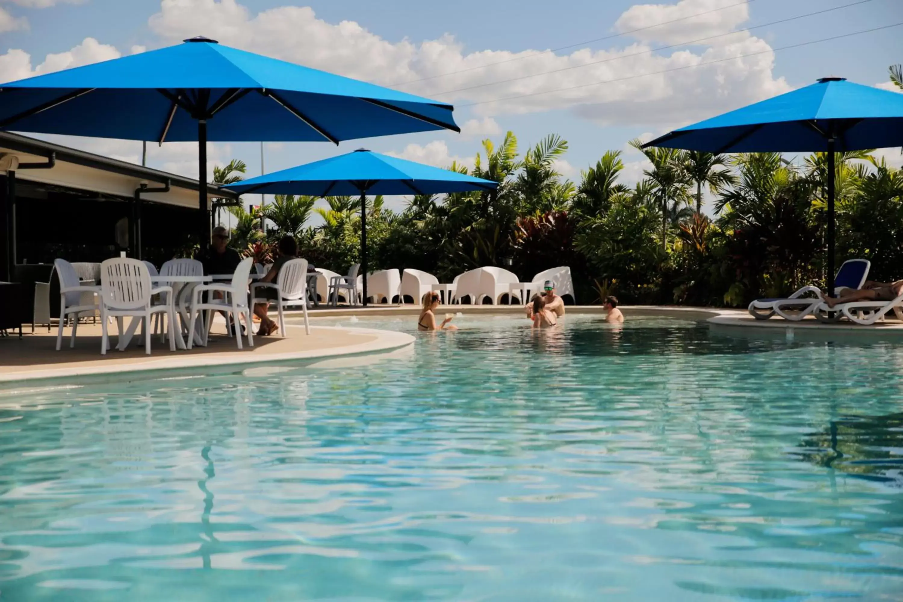 People, Swimming Pool in Korte's Resort