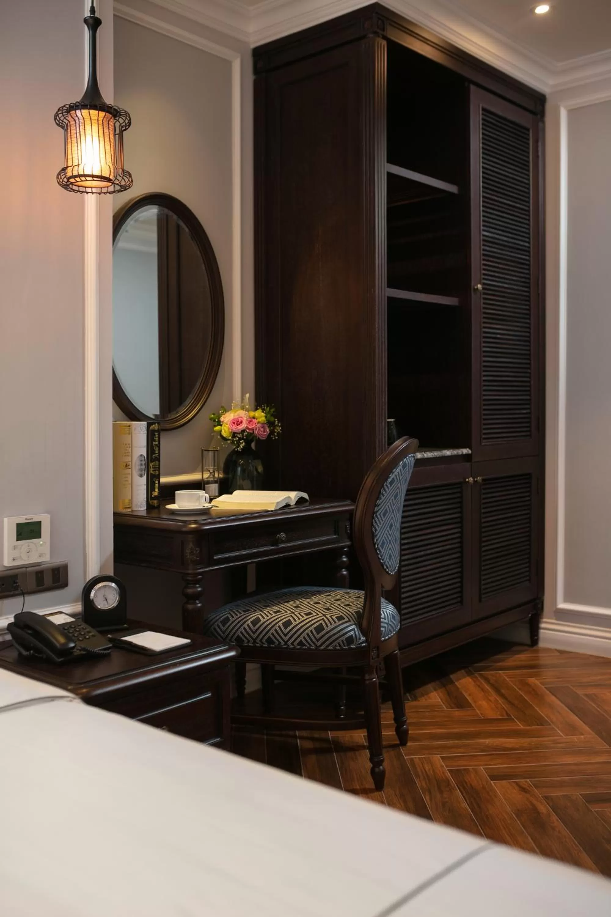 Seating area, Bed in Canary Hotel