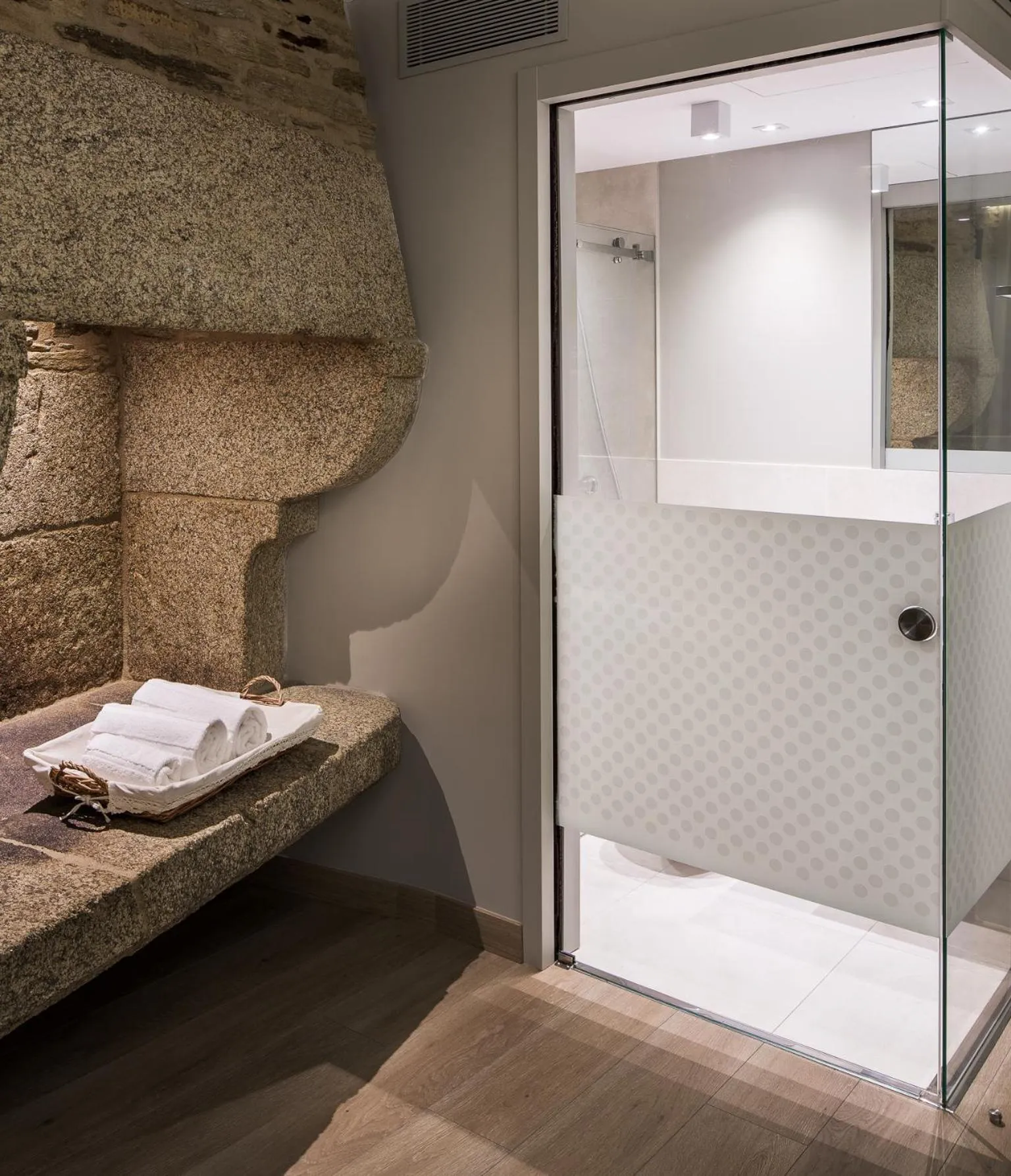 Bathroom in Hotel Atalaia