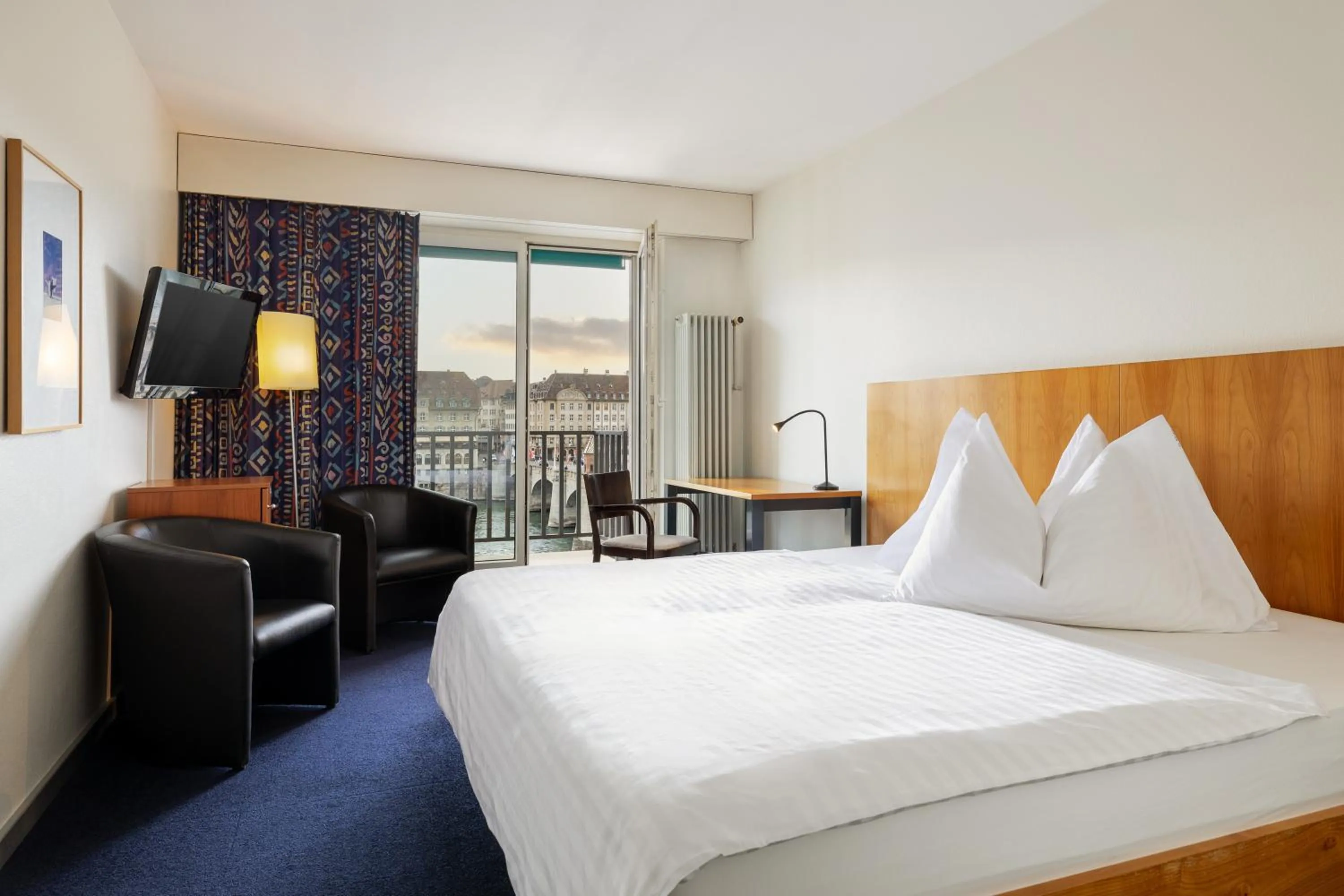 Photo of the whole room, Bed in Merian am Rhein