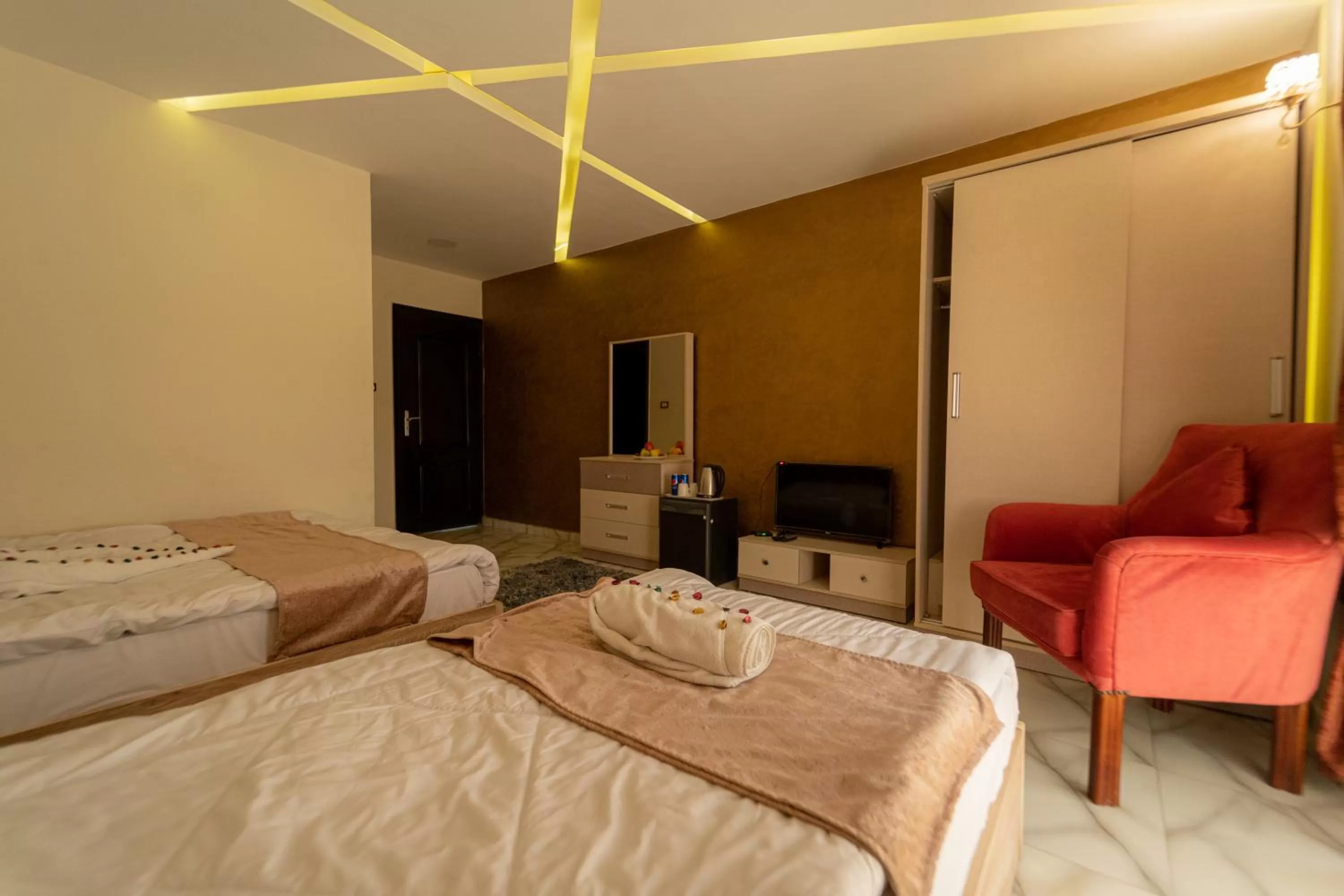 Photo of the whole room, Bed in Gardenia Inn Hotel