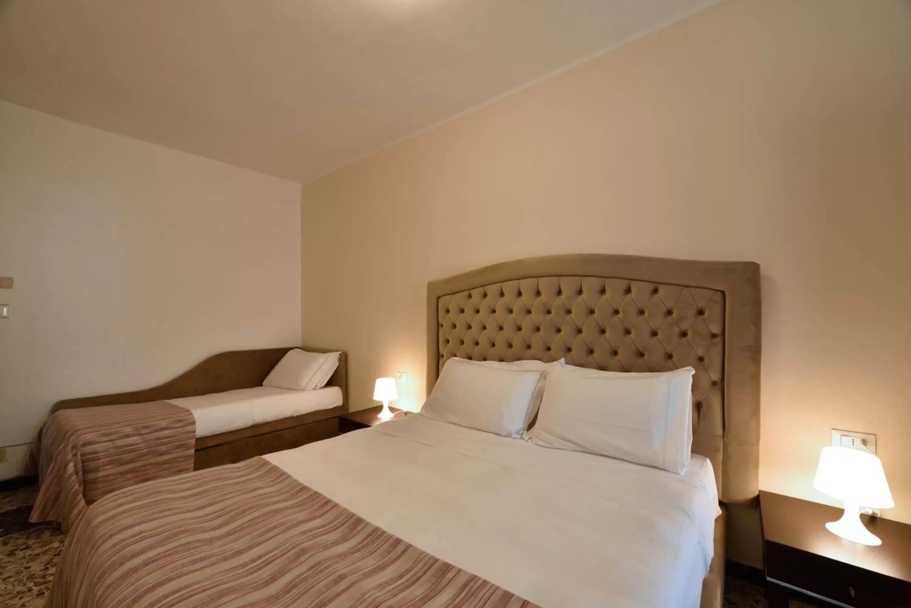 Comfort Triple Room with Shower in Hotel Ristorante La Marina Mhotelsgroup Comfort Triple Room with Shower in Hotel Ristorante La Marina Mhotelsgroup
