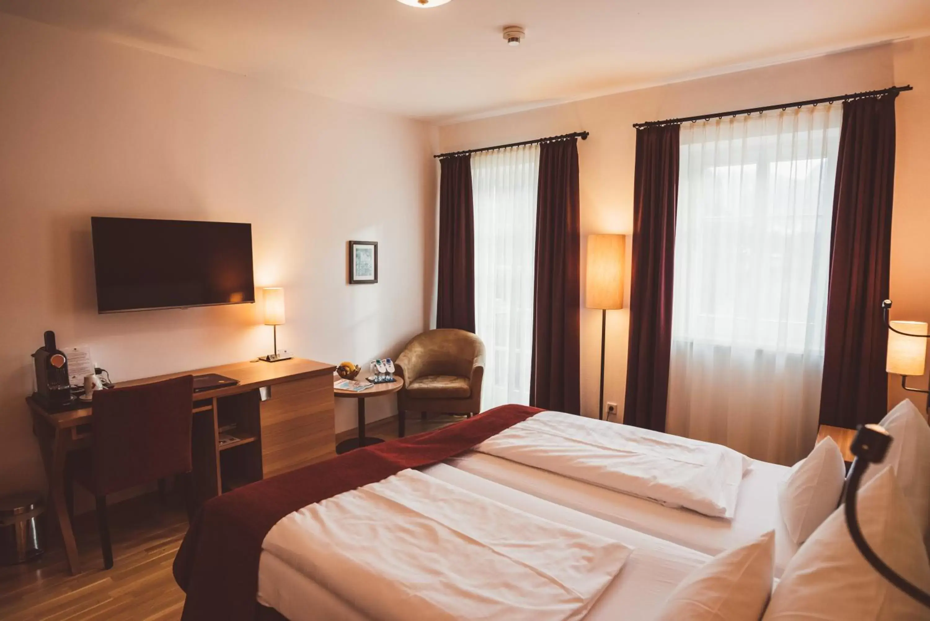 Photo of the whole room, Bed in Heritage Hotel Hallstatt