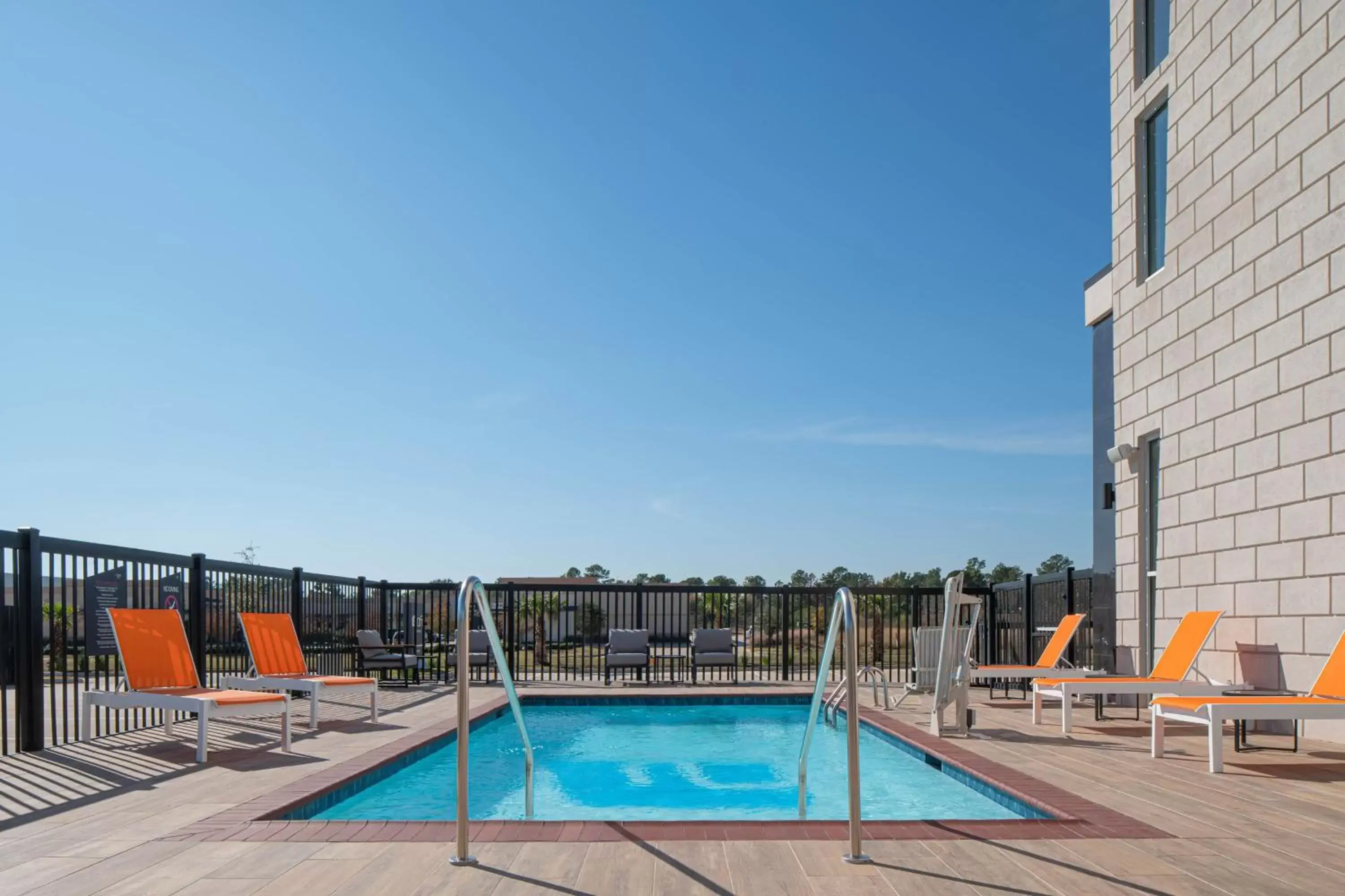 Fitness centre/facilities, Swimming Pool in Aloft Katy Mills