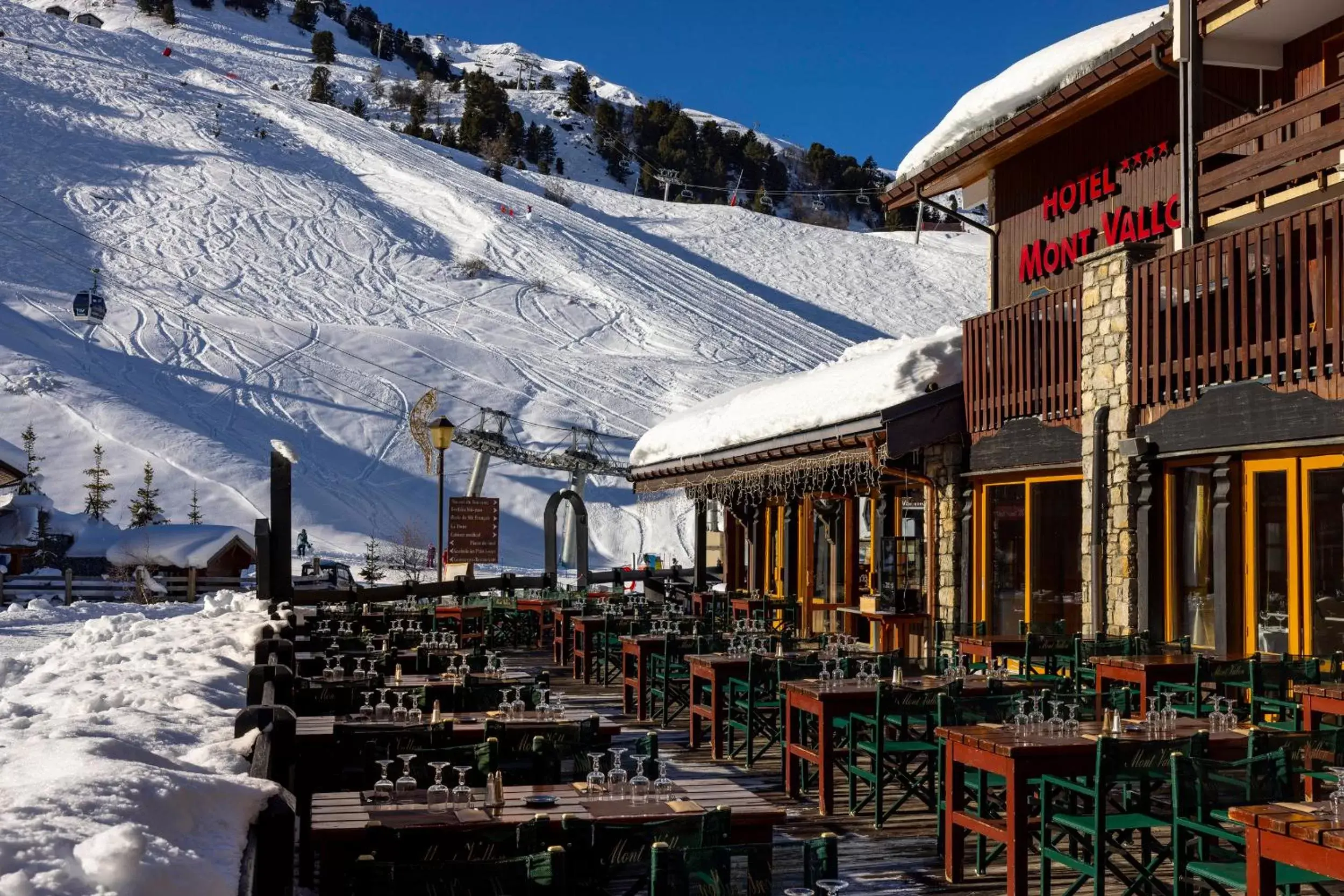 Restaurant/places to eat, Winter in Hotel Mont Vallon