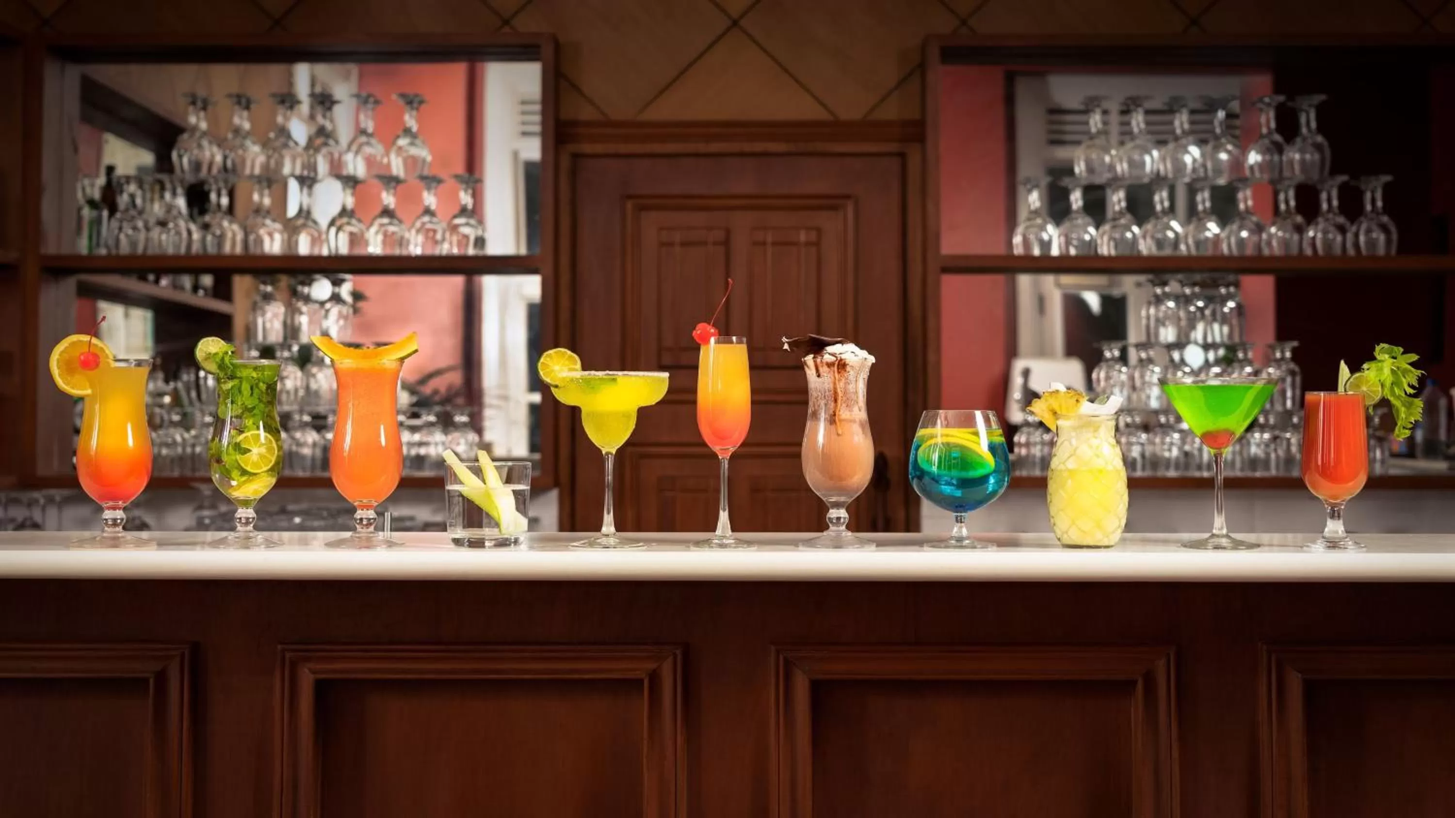 Lounge or bar in Grand Pacific Hotel