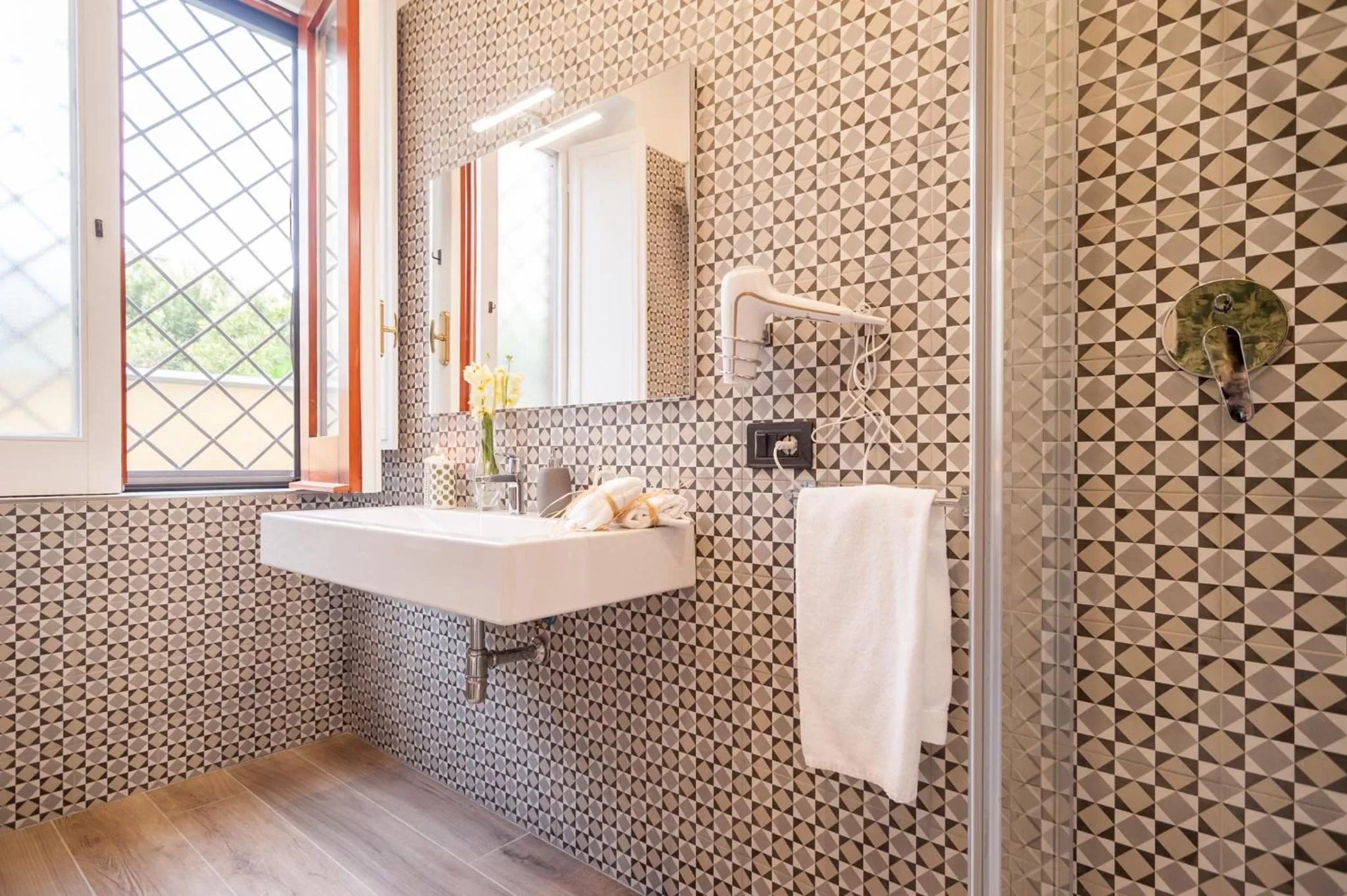 Shower in Dream House Pompei