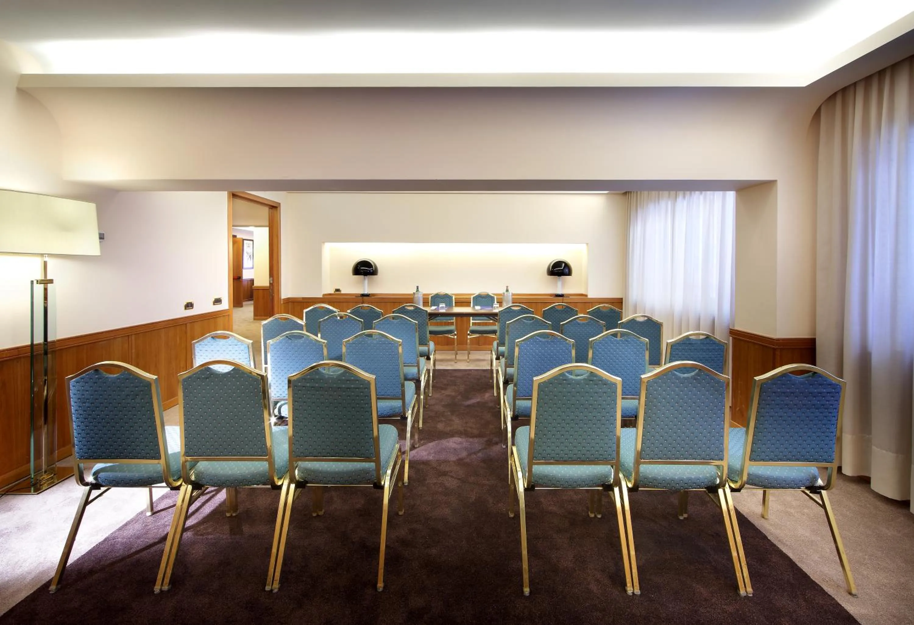 Business facilities in Exe Majestic