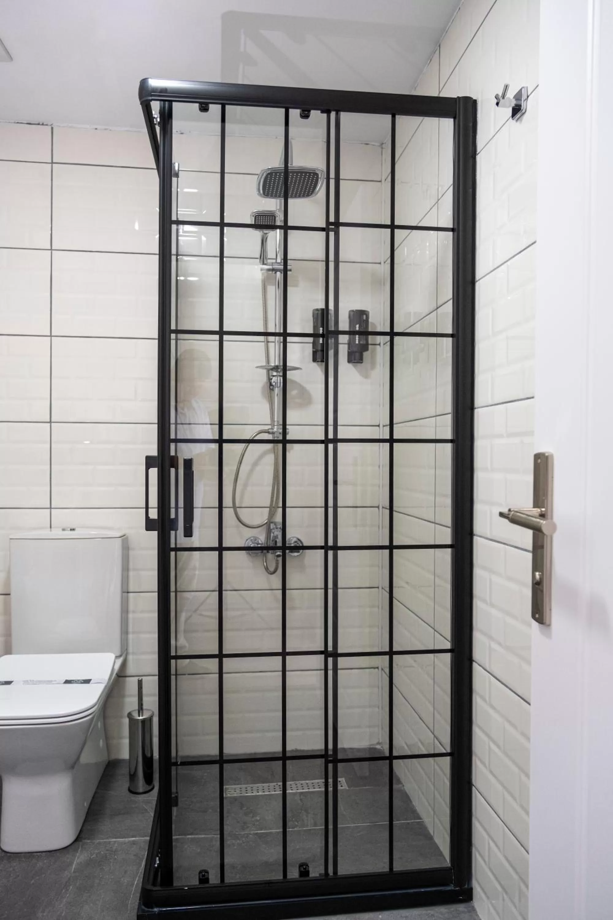 Shower in Comfort Center Suit Hotel