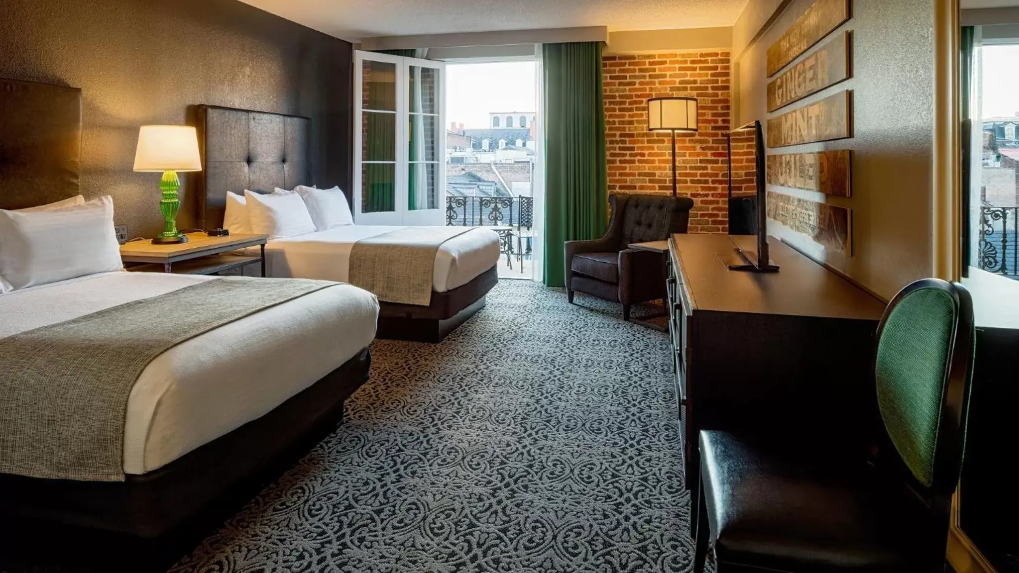 Photo of the whole room in Holiday Inn Hotel French Quarter-Chateau Lemoyne, an IHG Hotel