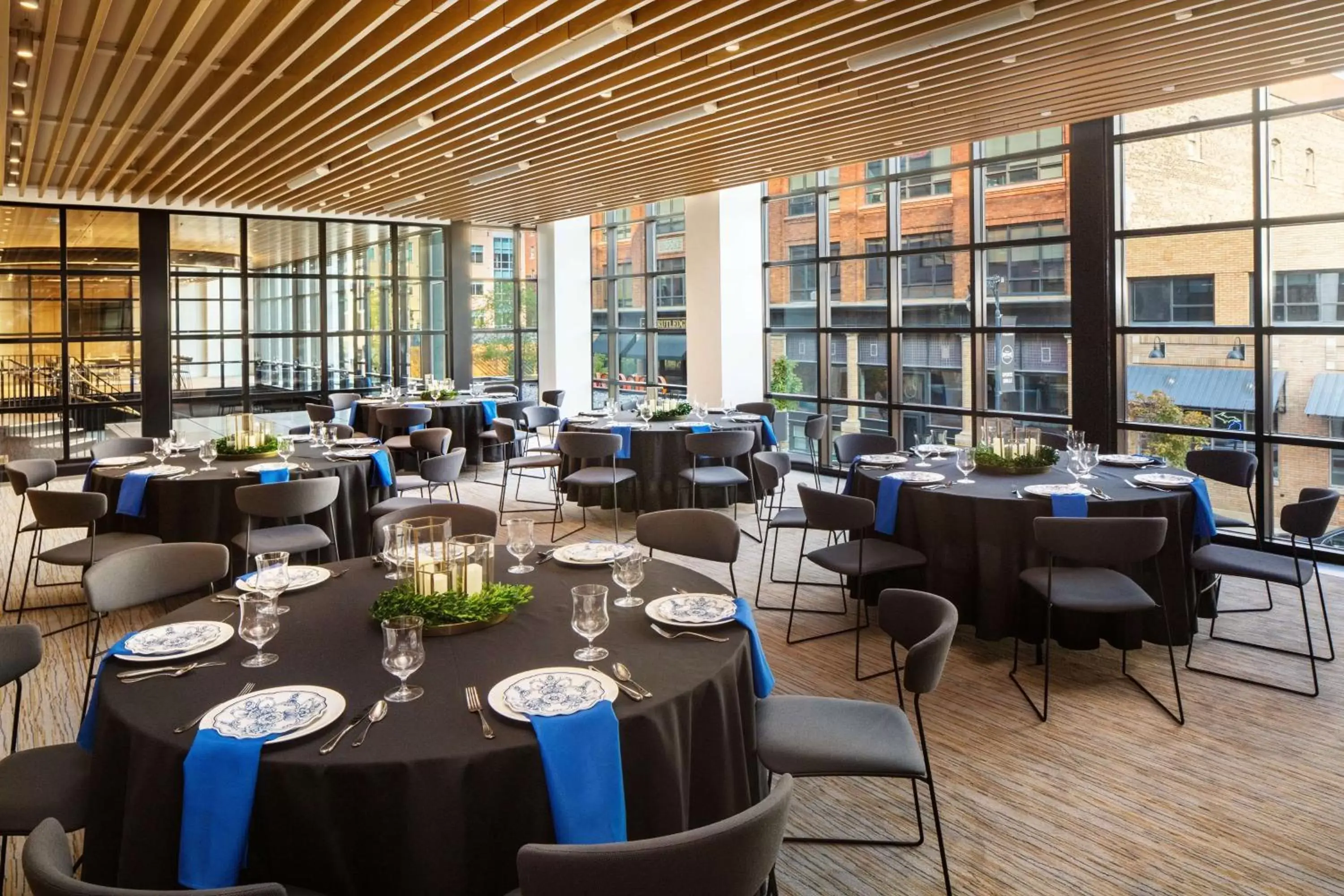 Meeting/conference room, Restaurant/Places to Eat in Canopy By Hilton Grand Rapids Downtown