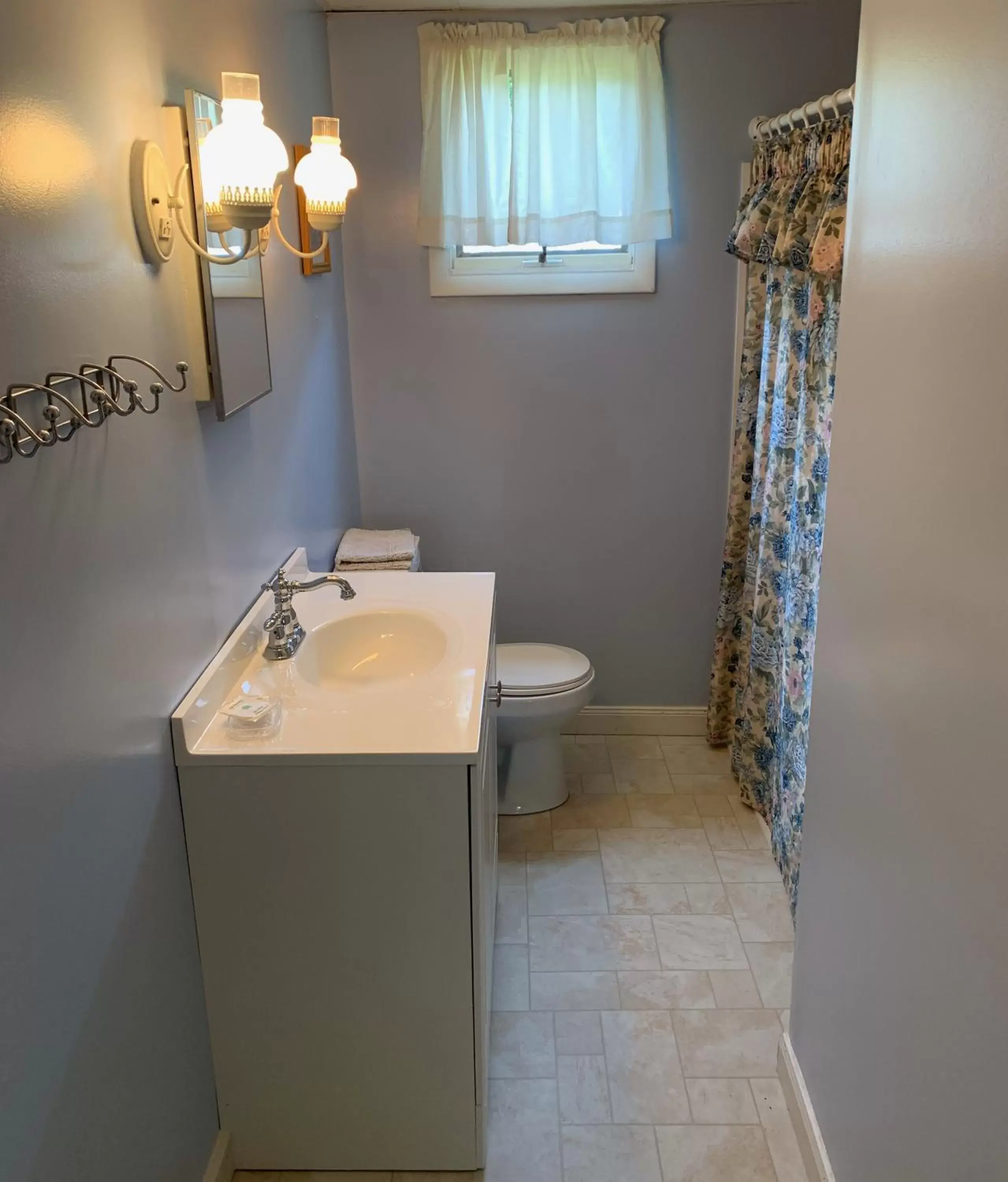 Bathroom in Echo Valley Cottages