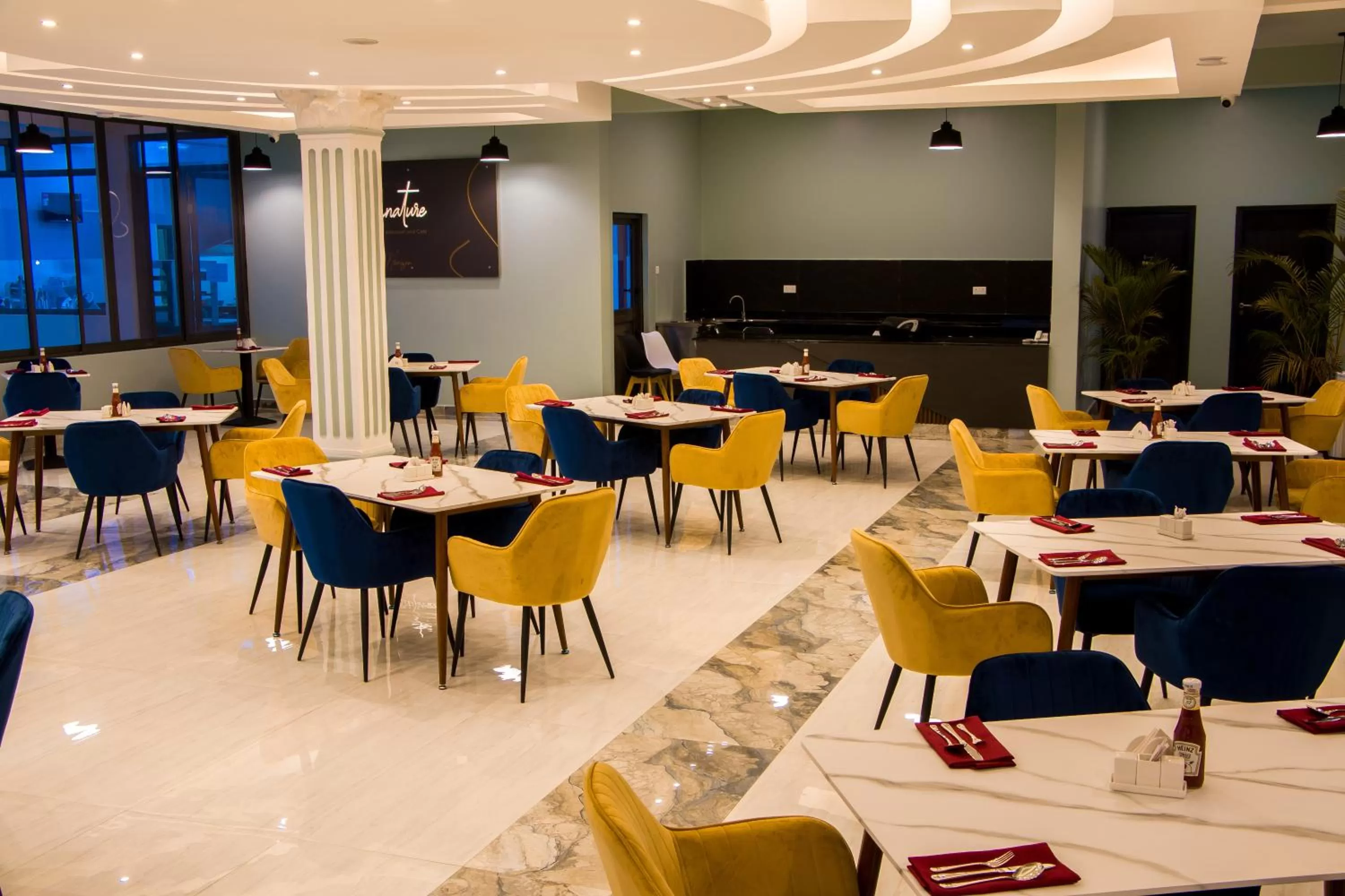 Restaurant/places to eat in Hotel Horizon Entebbe