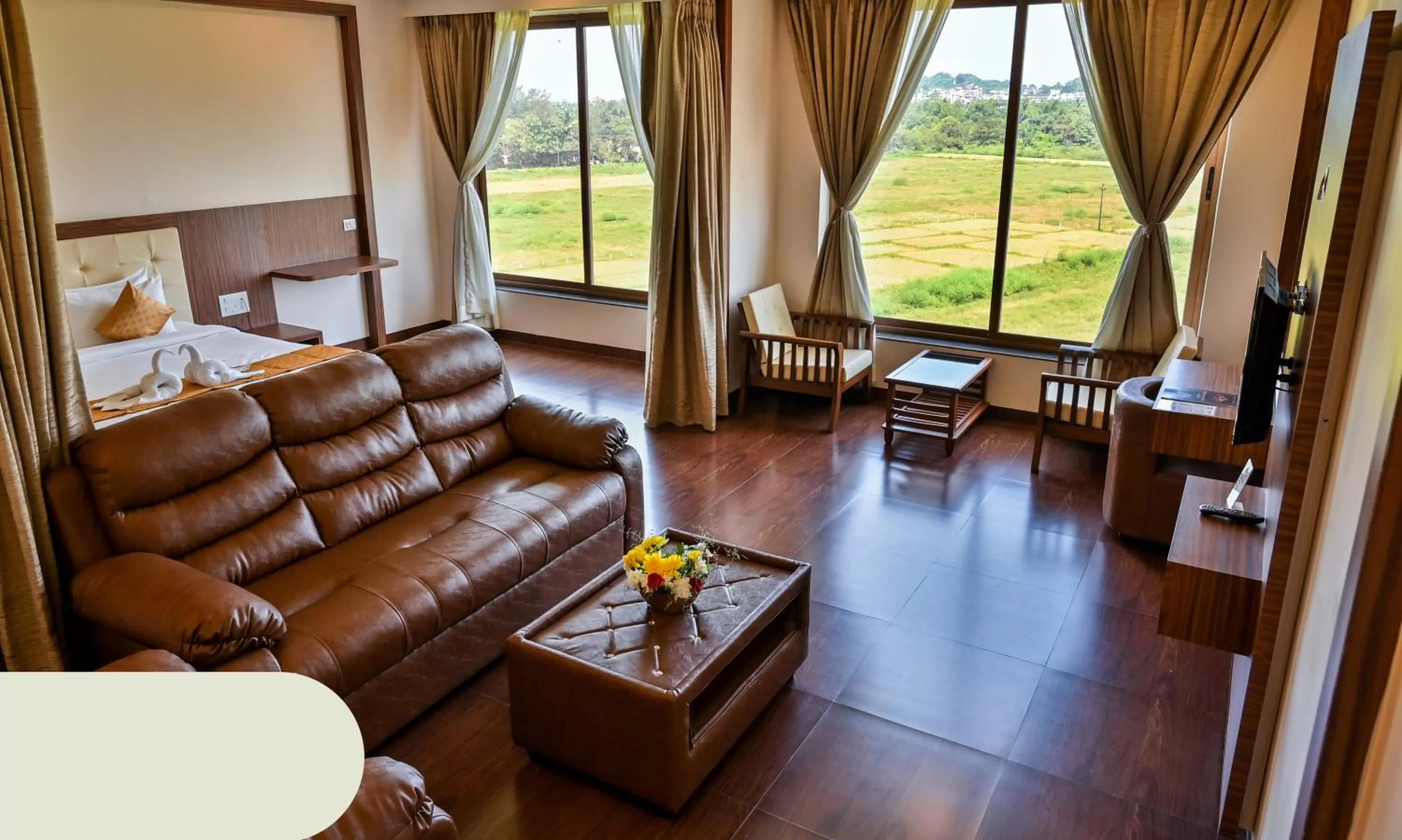 Living room, Seating Area in Hotel Laxmi Empire