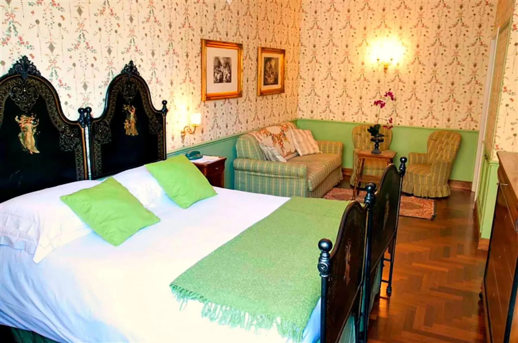 Triple Room in Hotel Villa del Bosco Triple Room in Hotel Villa del Bosco