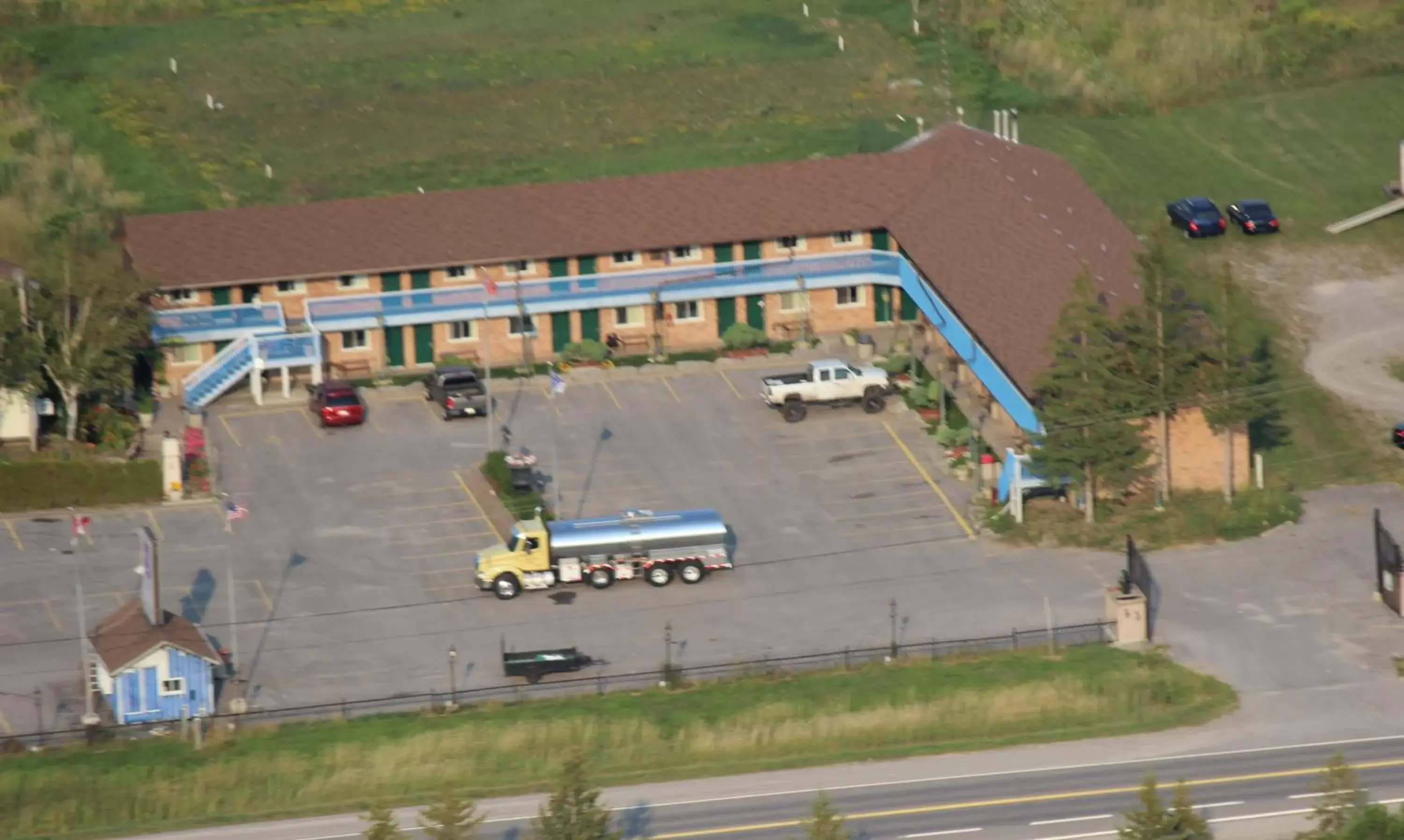 Bird's eye view in Knights Inn Lindsay Bird's eye view in Knights Inn Lindsay