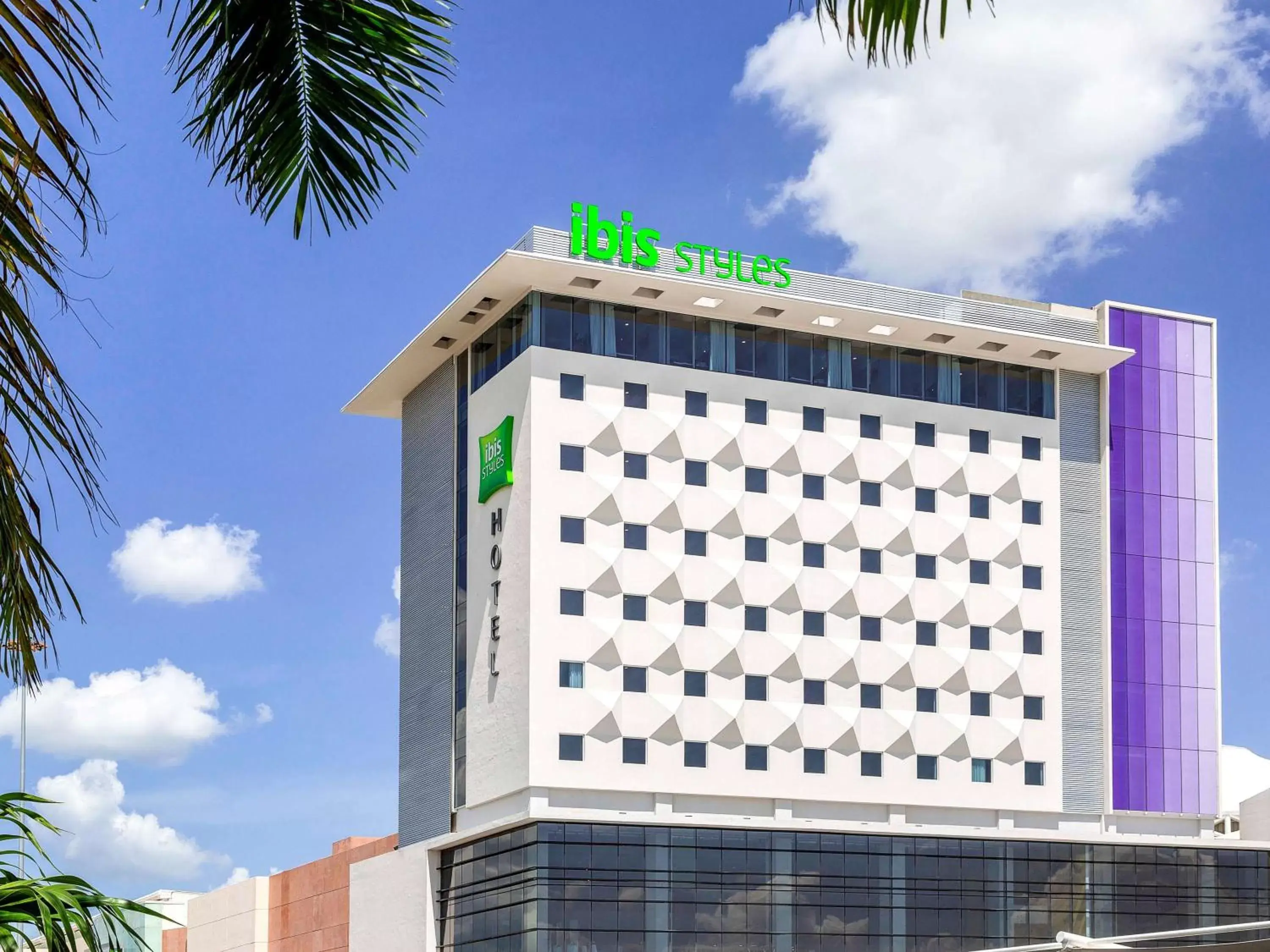 Property building in Ibis Styles Merida Galerias