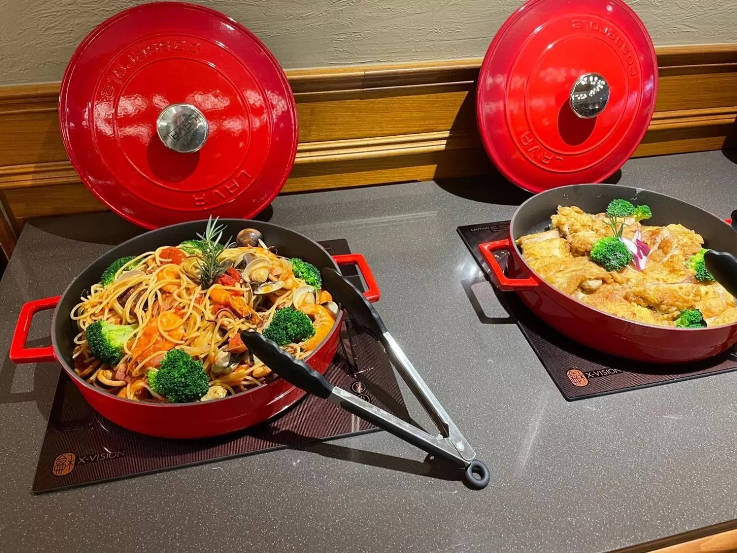 Breakfast in Jia's Inn