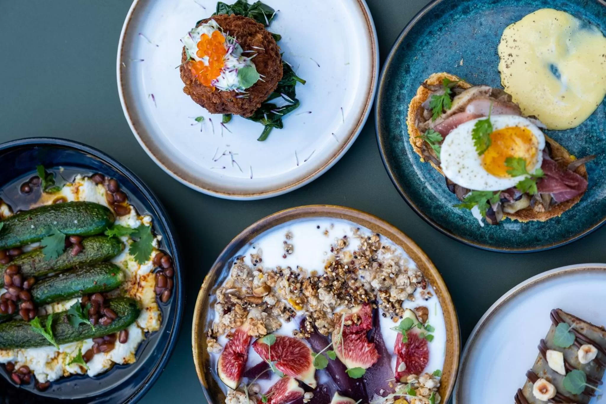 Food and drinks in Mah Hotel