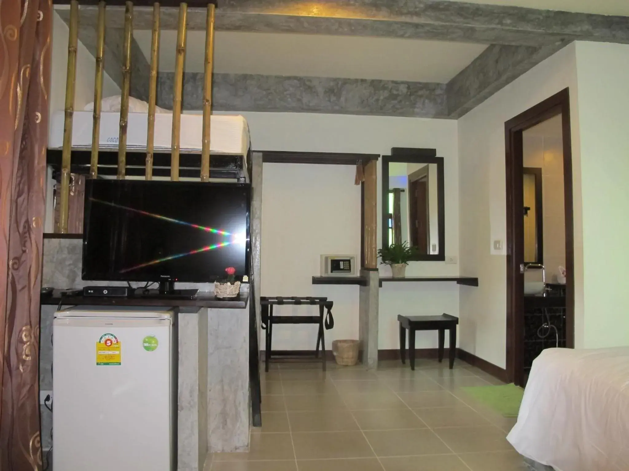 TV and multimedia, Kitchen/Kitchenette in Coco Lanta Resort - SHA Extra Plus